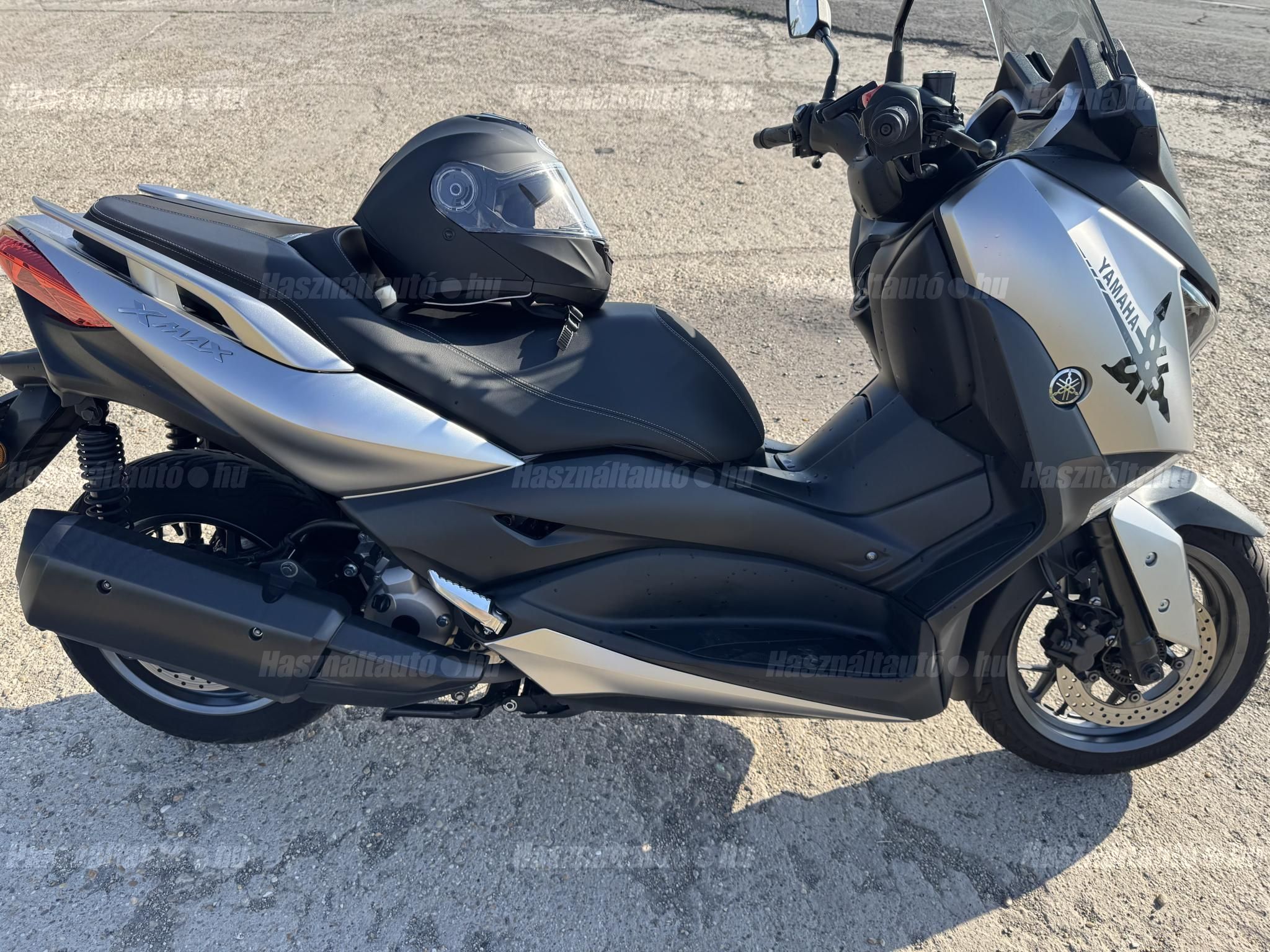 YAMAHA X-MAX 300 2020/3 - 1