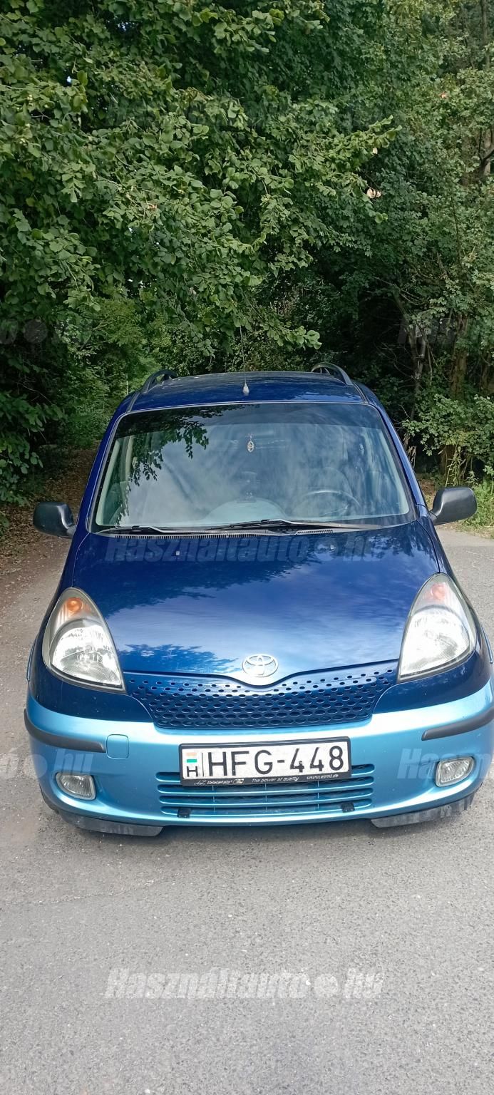 TOYOTA YARIS VERSO 2000/5 - 1