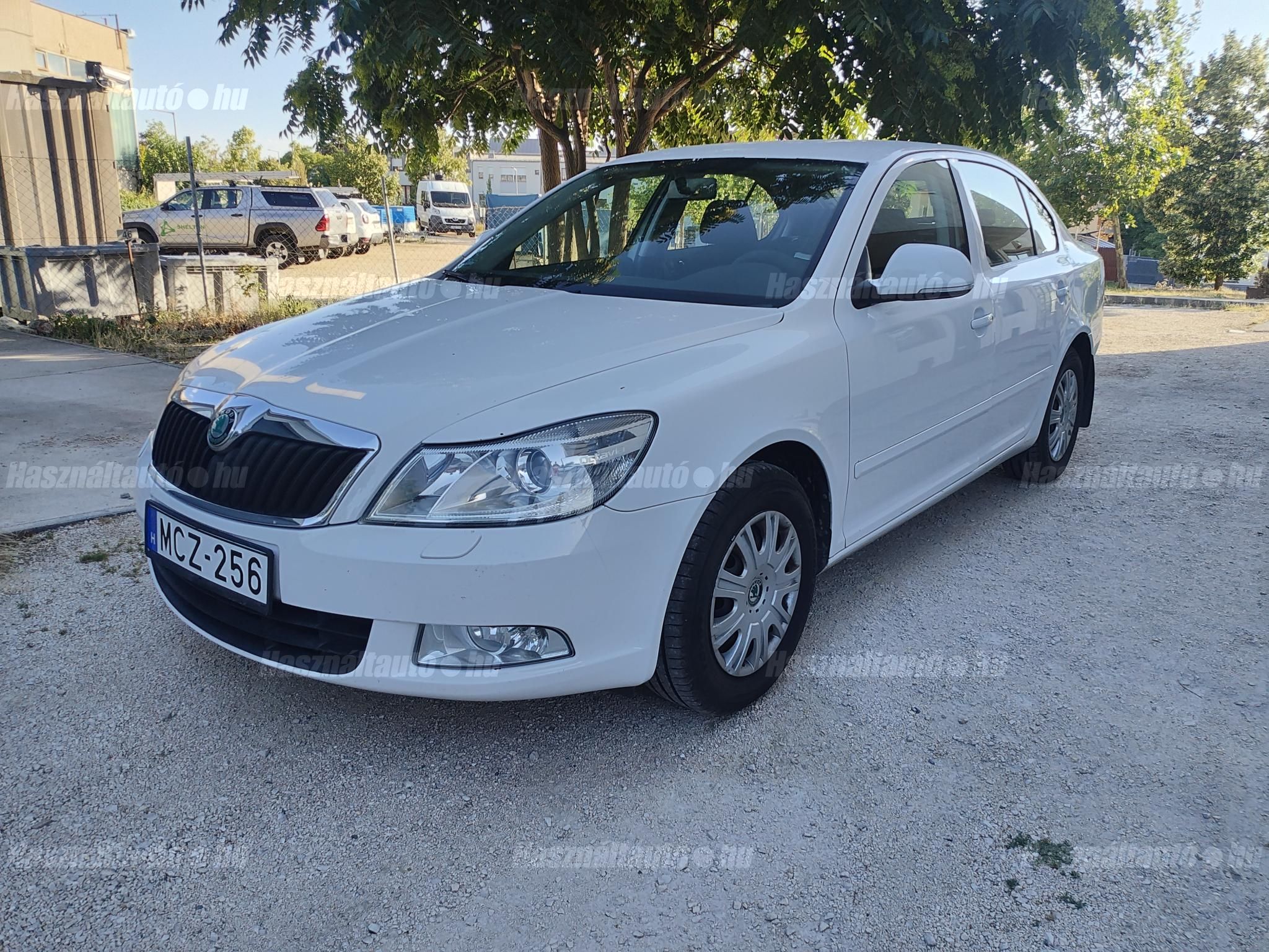 SKODA OCTAVIA 2012/7 - 1