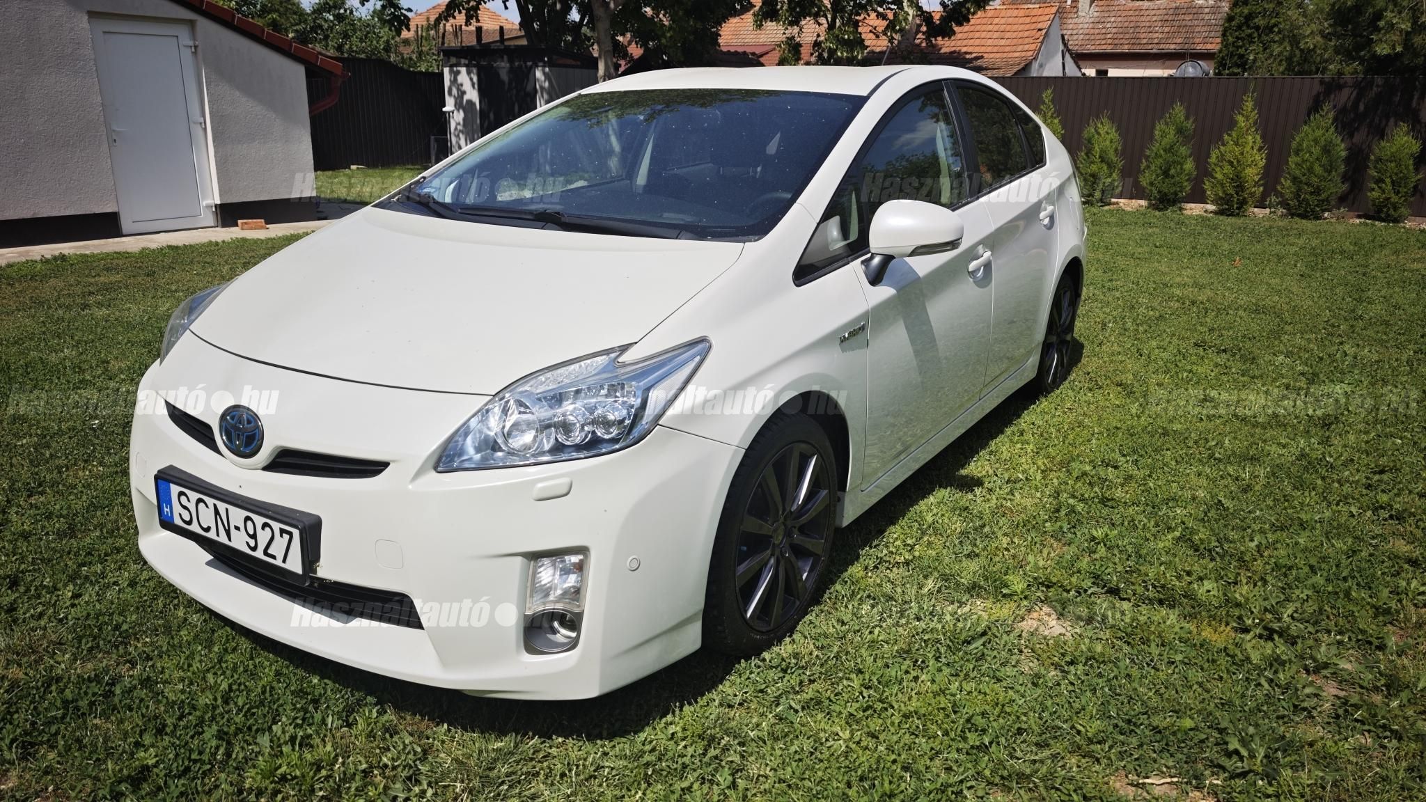 TOYOTA PRIUS 2010/3 - 1