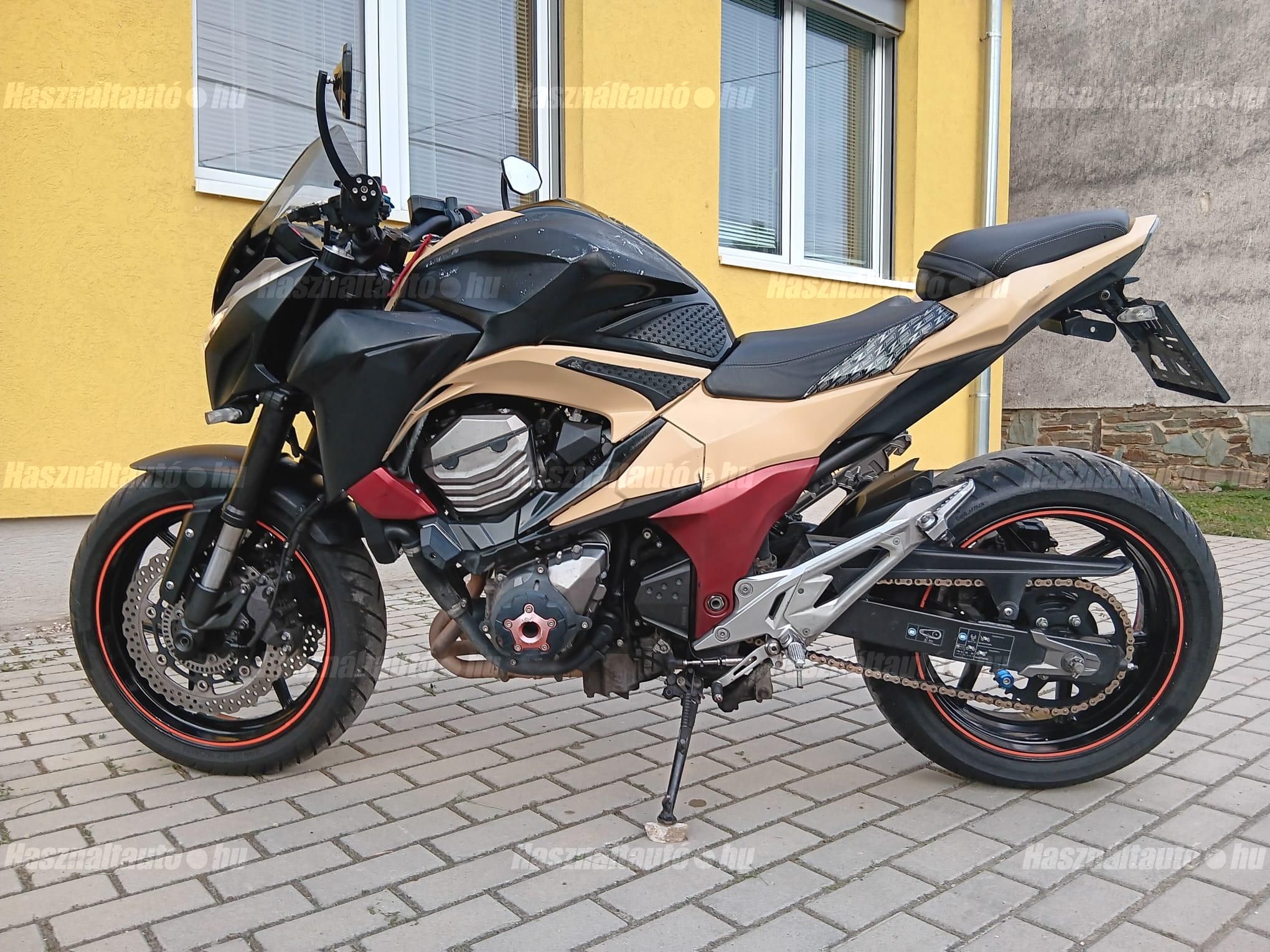 KAWASAKI Z 800 2013/6 - 1