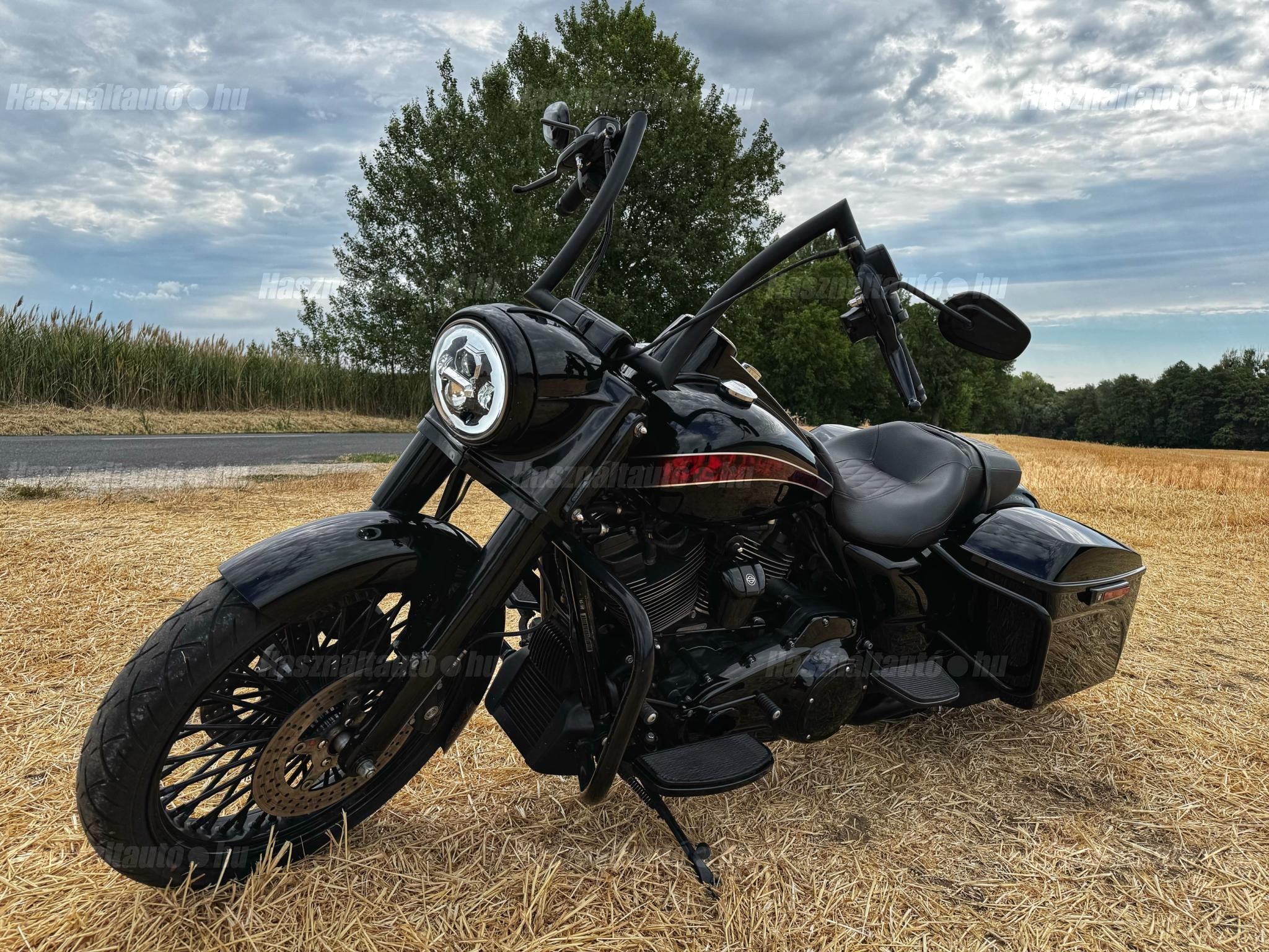 HARLEY-DAVIDSON ROAD KING 2017/1 - 1