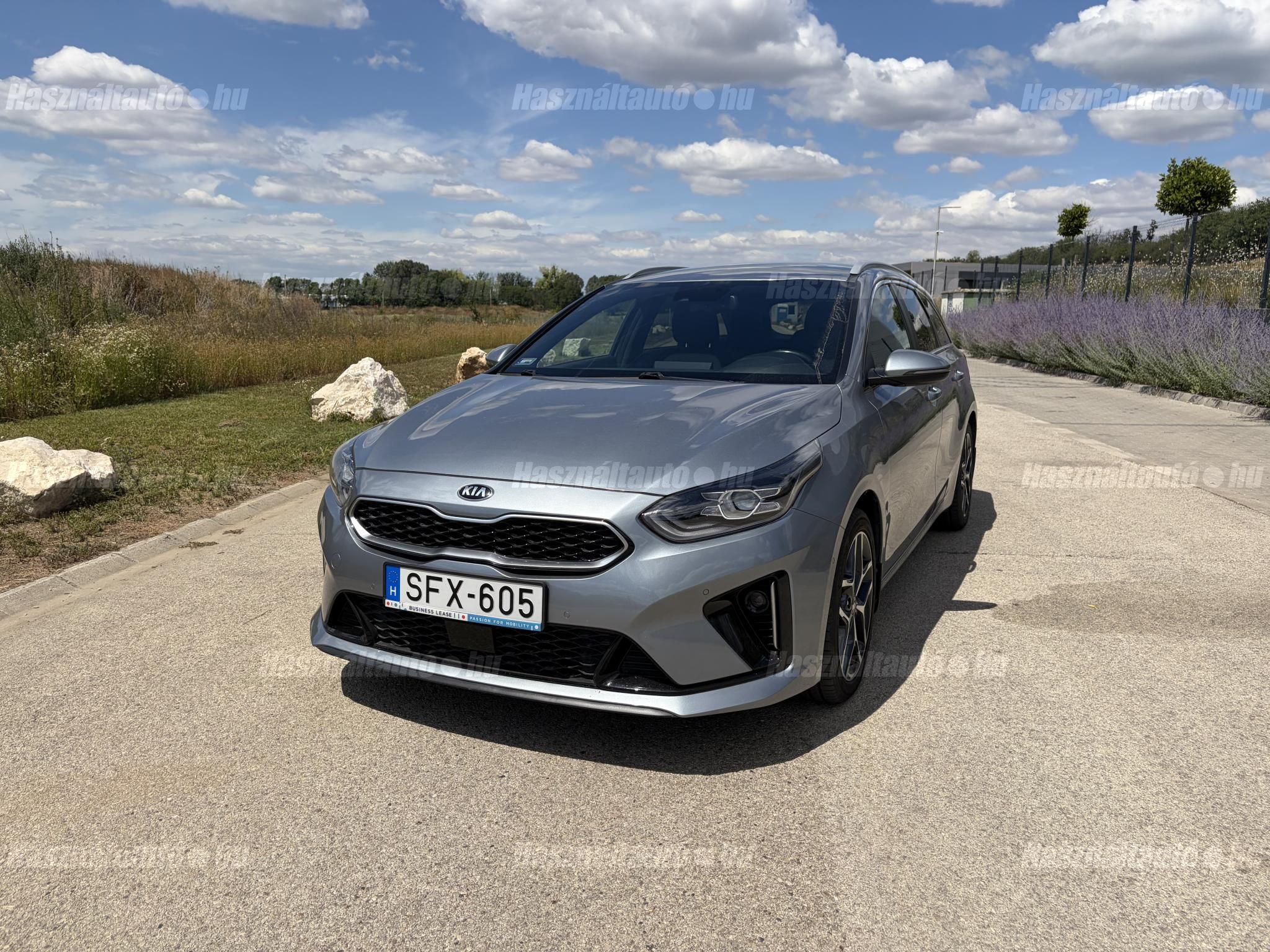 KIA CEE'D 2020/7 - 1