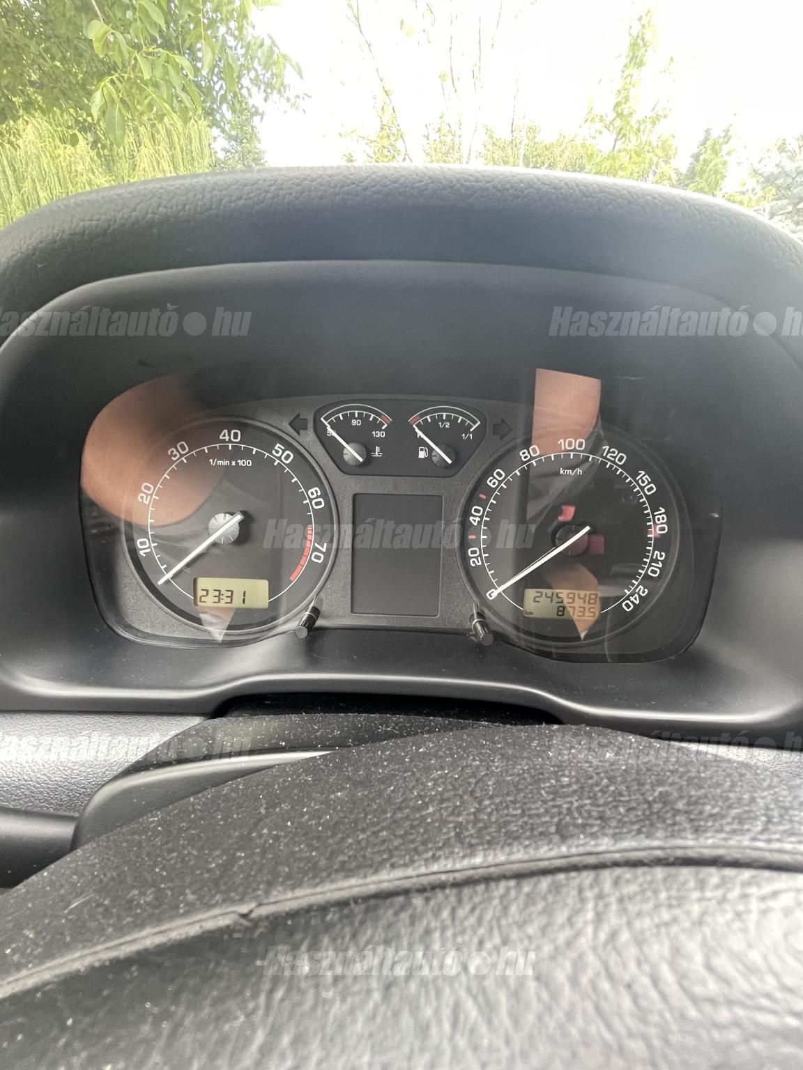 SKODA OCTAVIA 2004/2 - 1