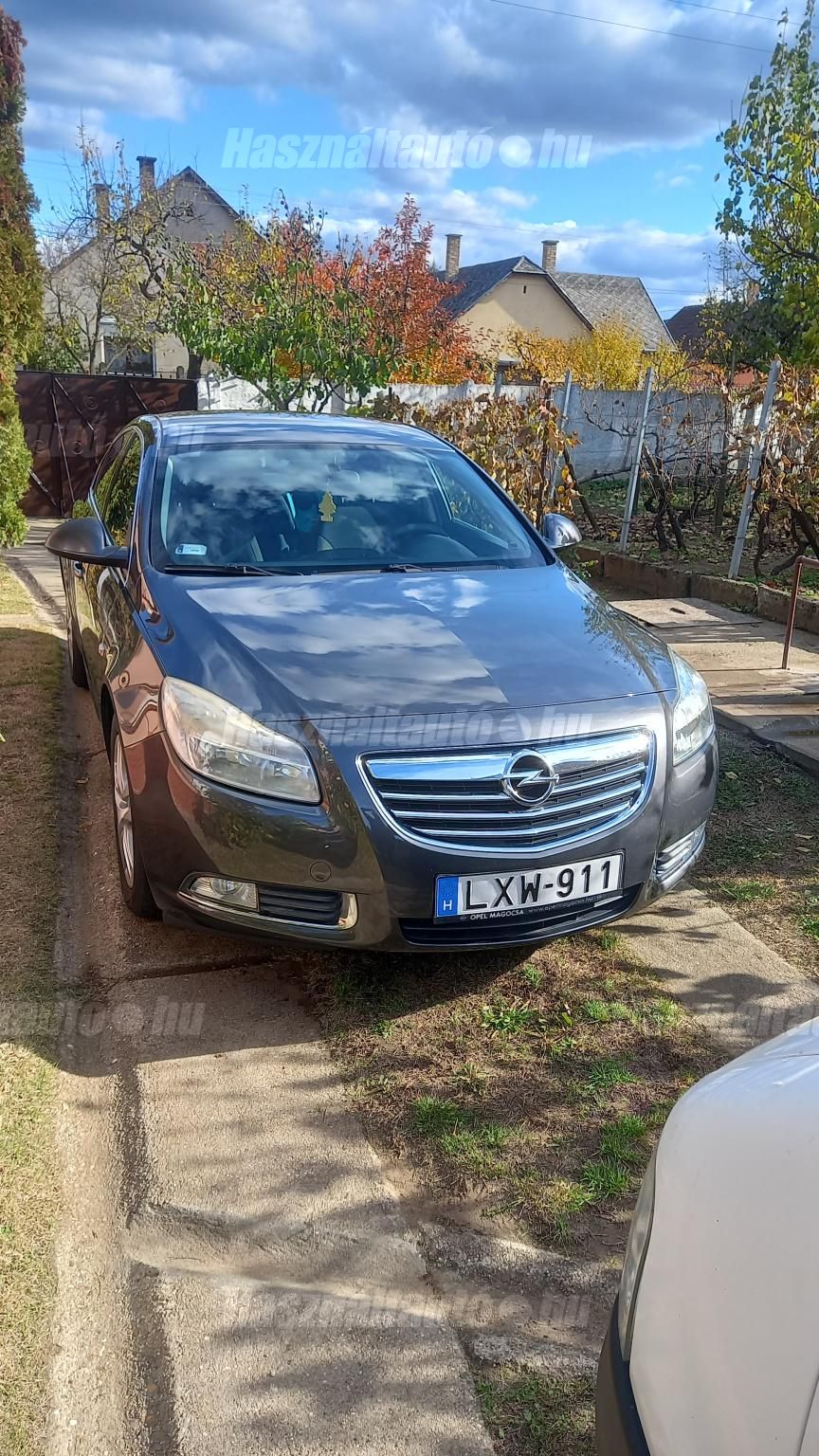 OPEL INSIGNIA 2011/10 - 1