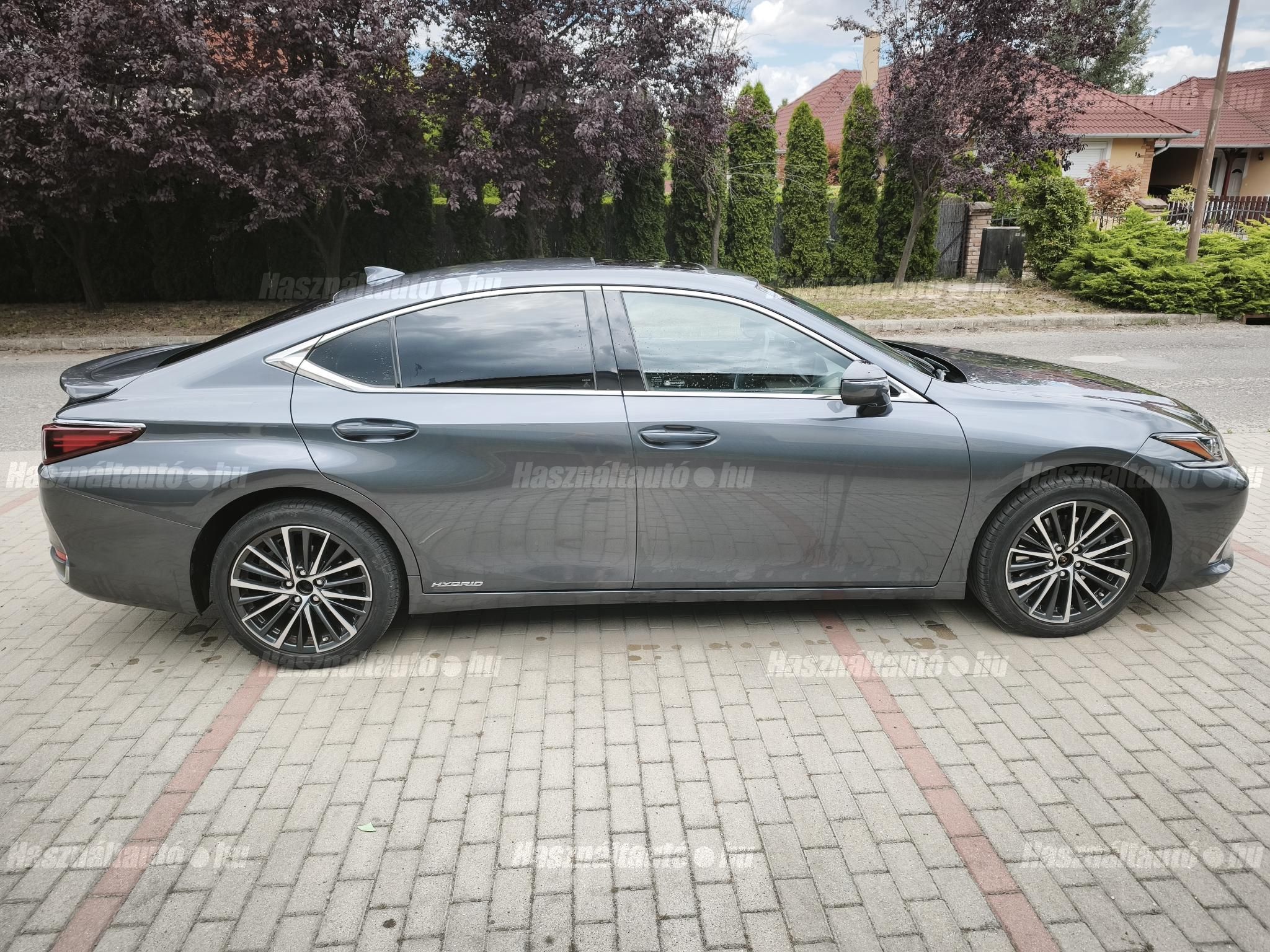 LEXUS ES 2022/4 - 1