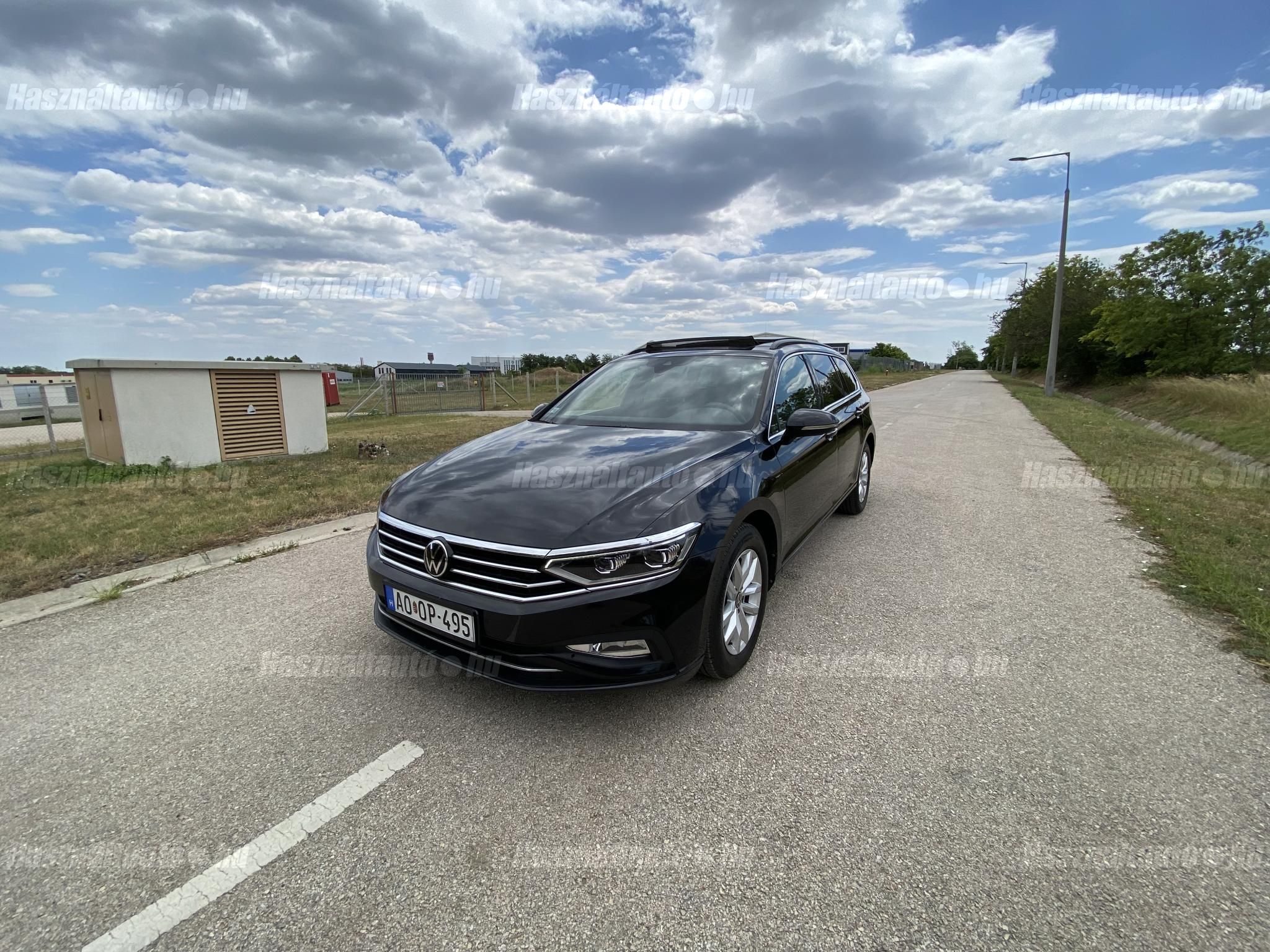 VOLKSWAGEN PASSAT 2022/4 - 1