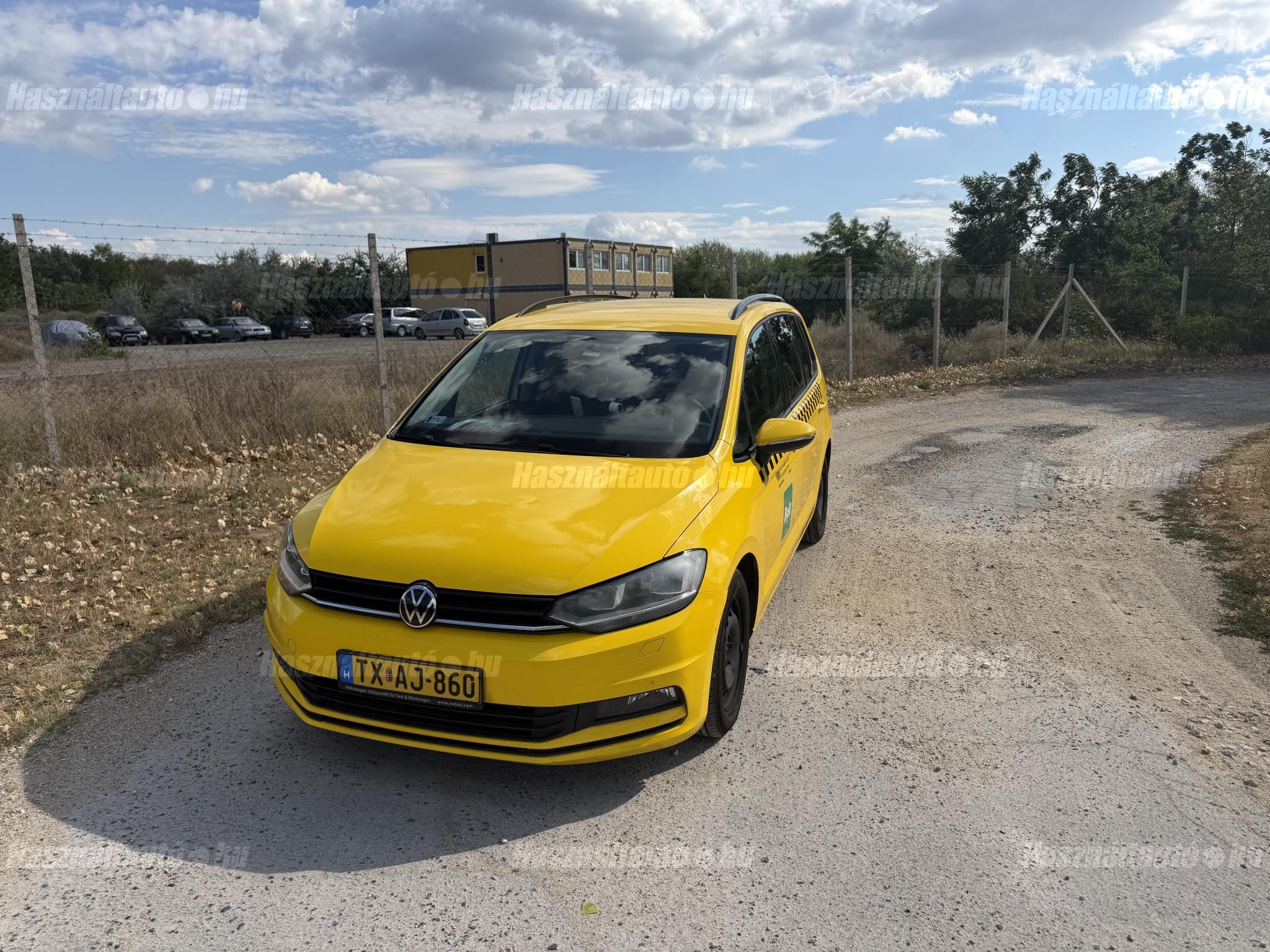 VOLKSWAGEN TOURAN 2020/11 - 1