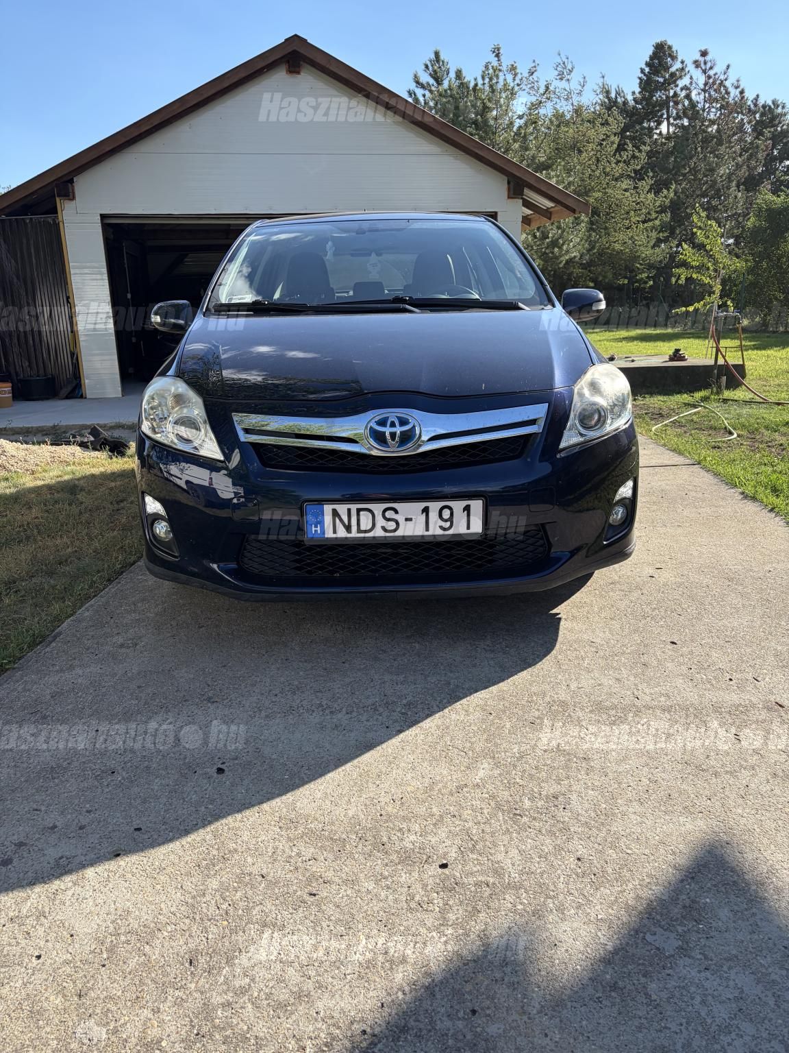 TOYOTA AURIS 2012/6 - 1