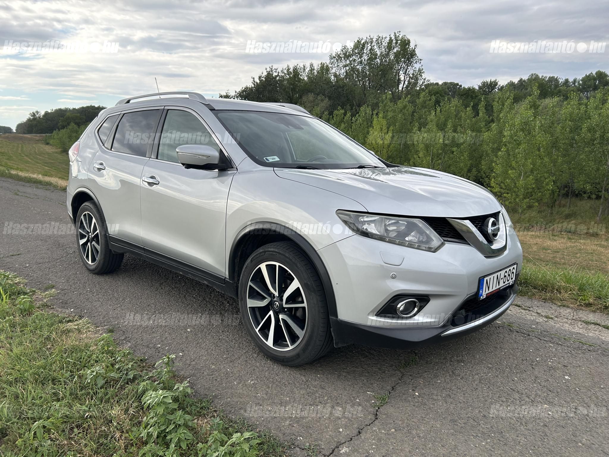NISSAN X-TRAIL 2015/9 - 1