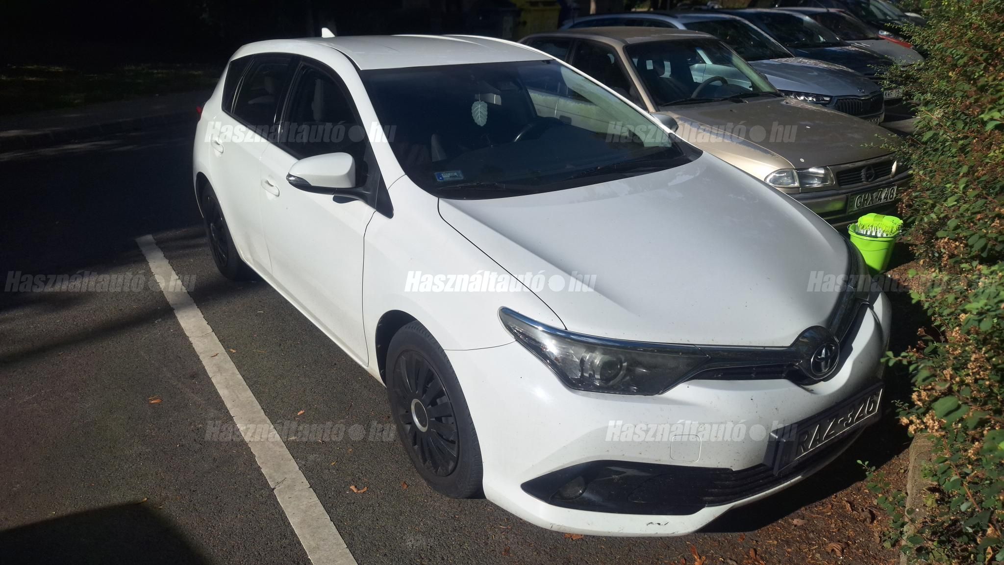 TOYOTA AURIS 2018/4 - 1