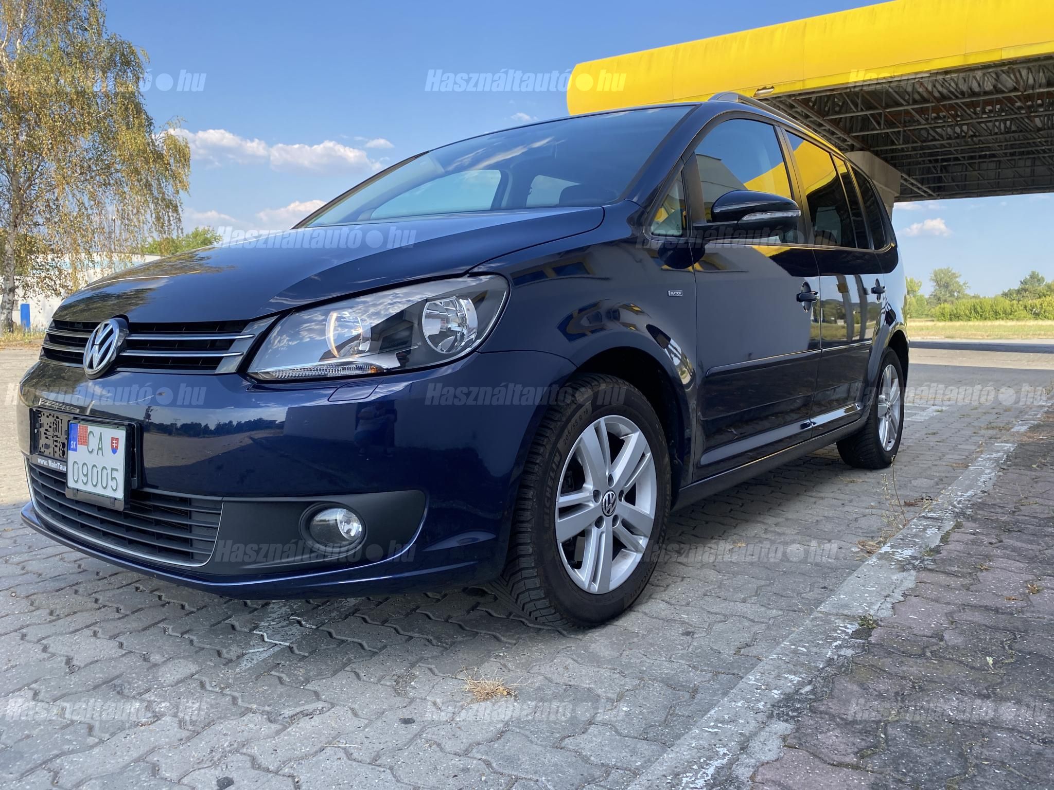 VOLKSWAGEN TOURAN 2012/8 - 1
