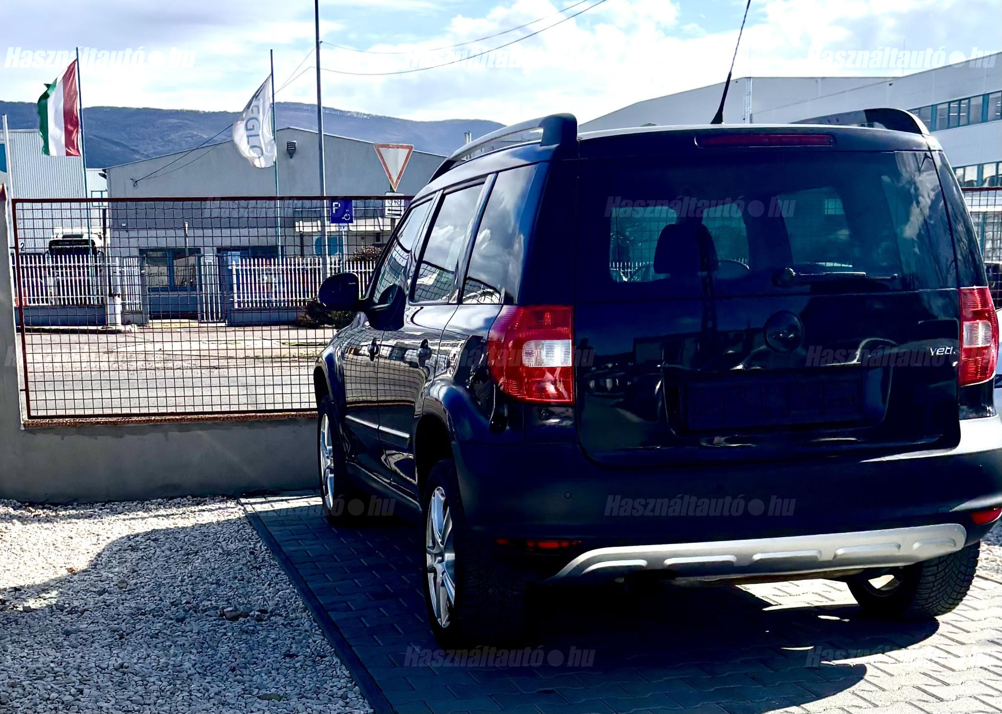 SKODA YETI 2012 - 1