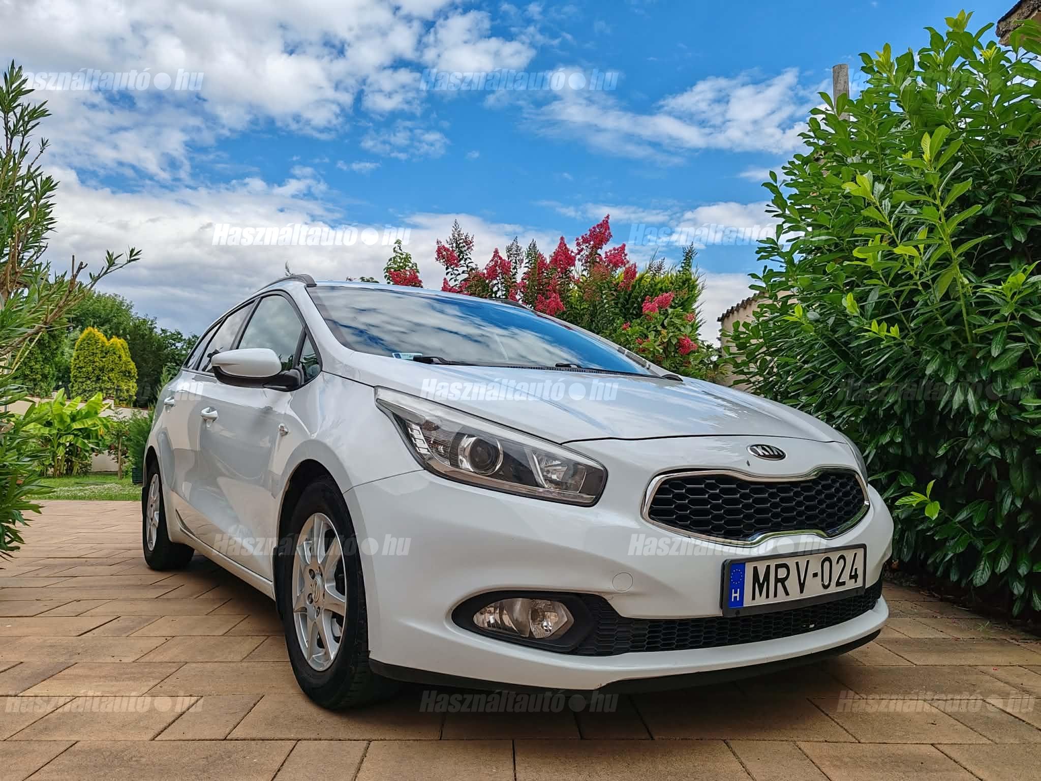 KIA CEE'D 2014 - 1