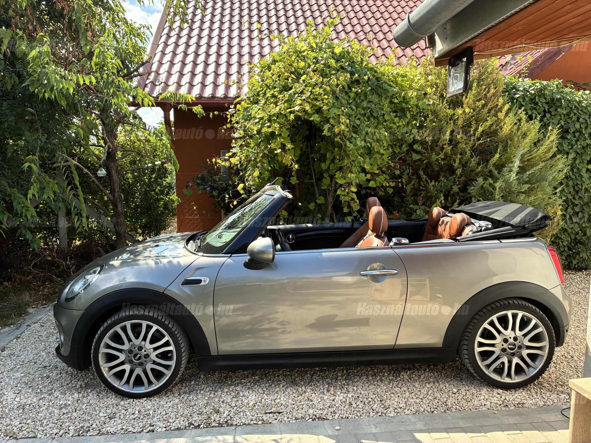 MINI CABRIO 2015 - 1