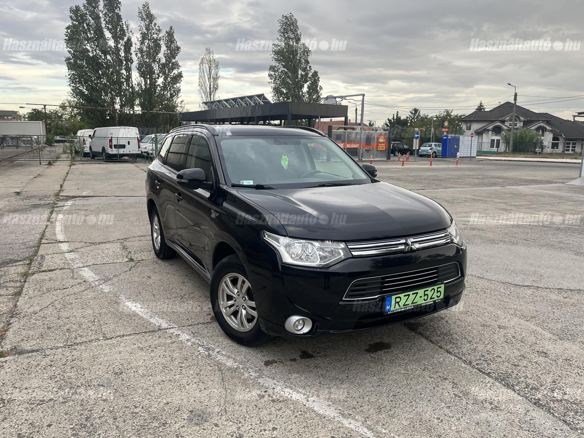 MITSUBISHI OUTLANDER 2014/9 - 1