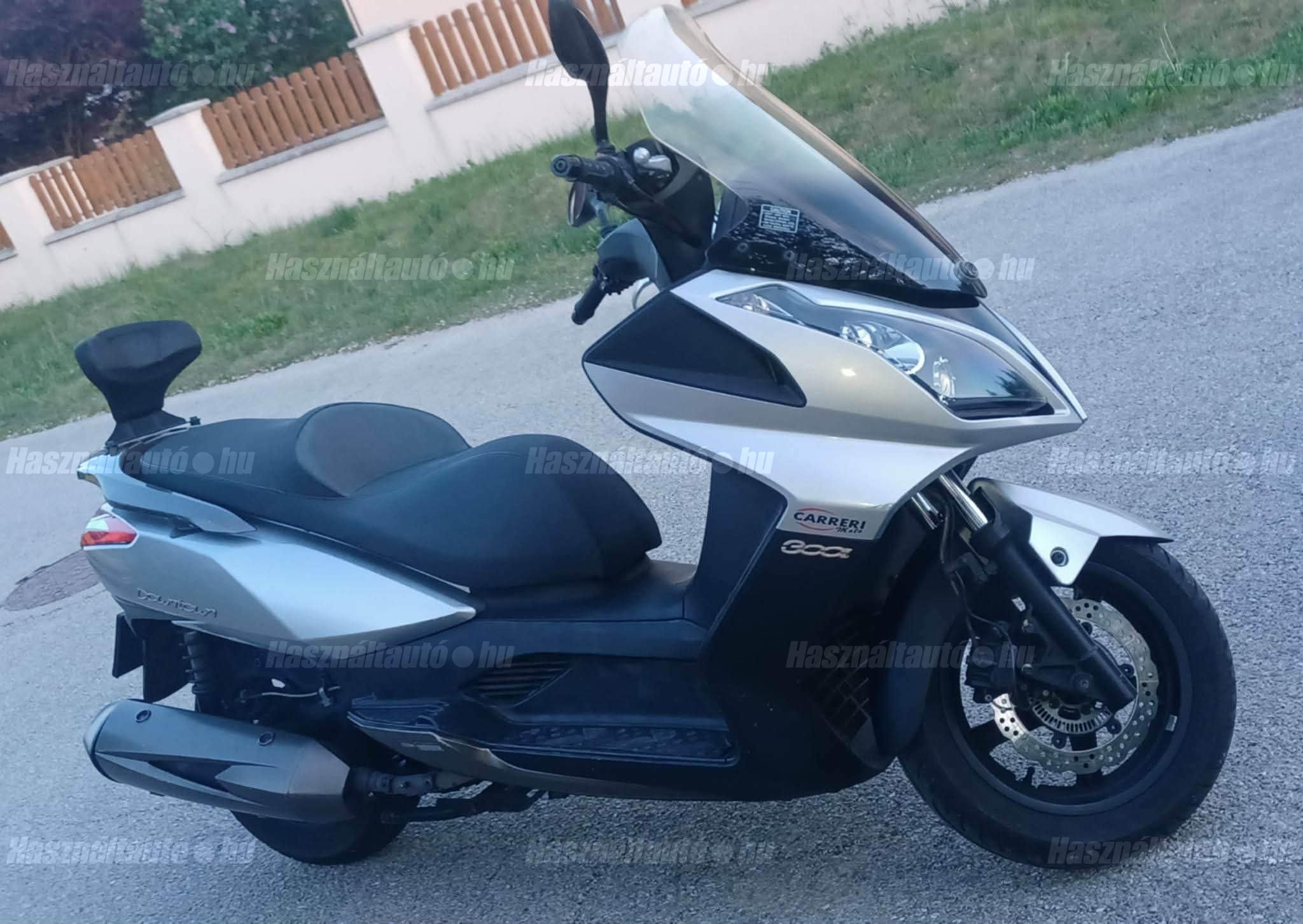 KYMCO DOWNTOWN 300 2010/10 - 1