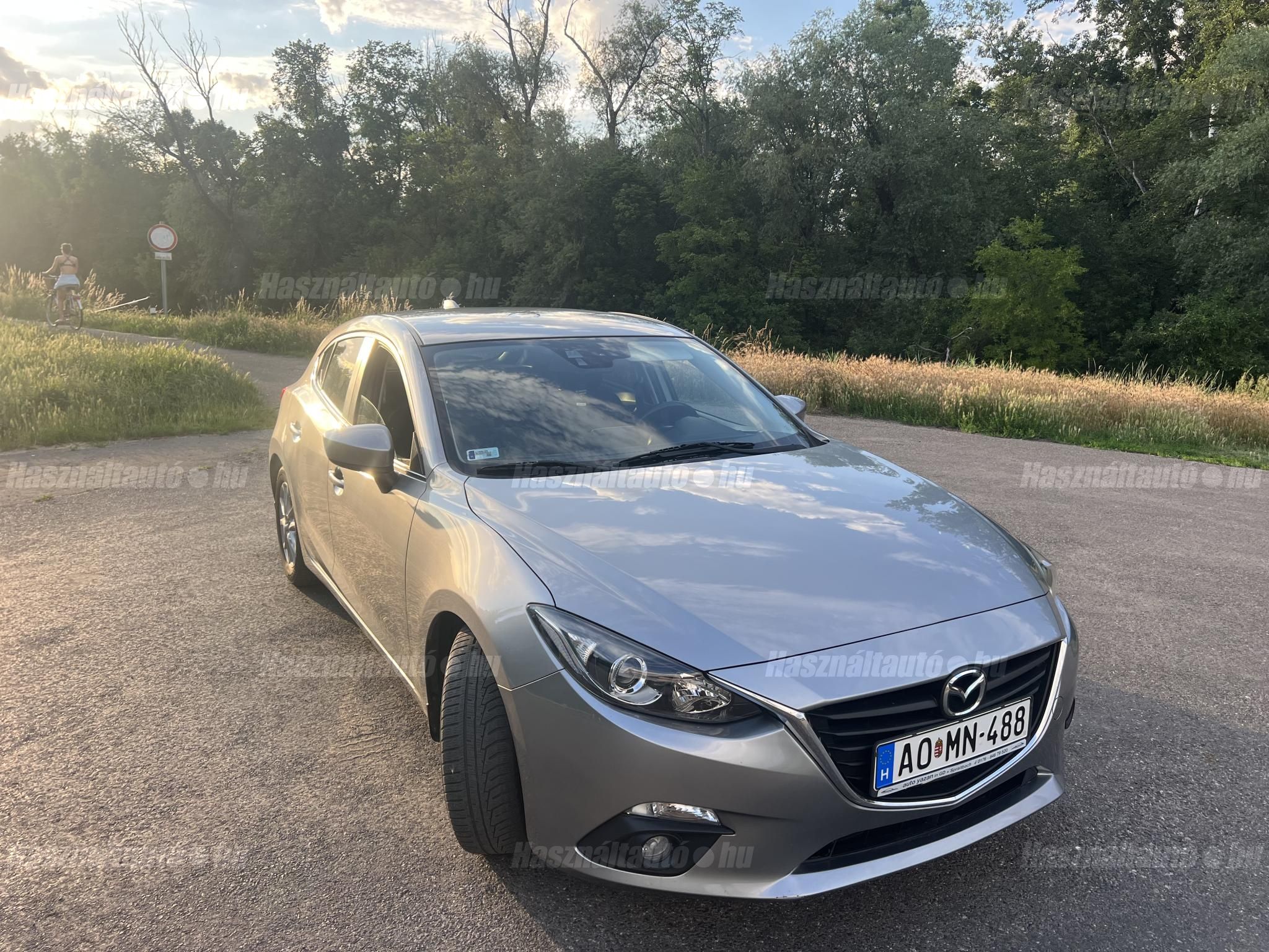 MAZDA 3 2013/10 - 1
