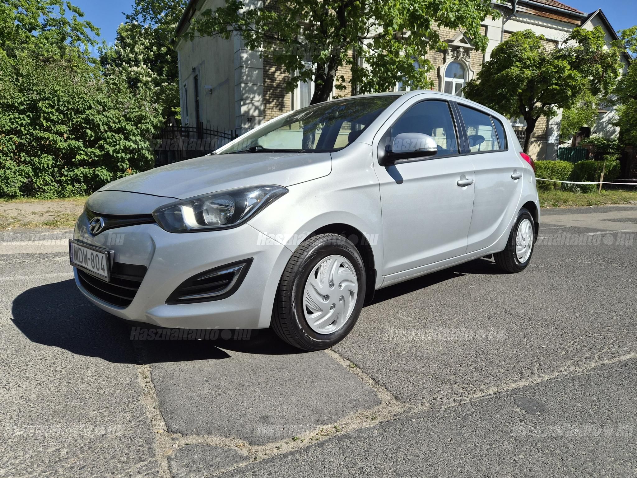 HYUNDAI I20 2012/12 - 1