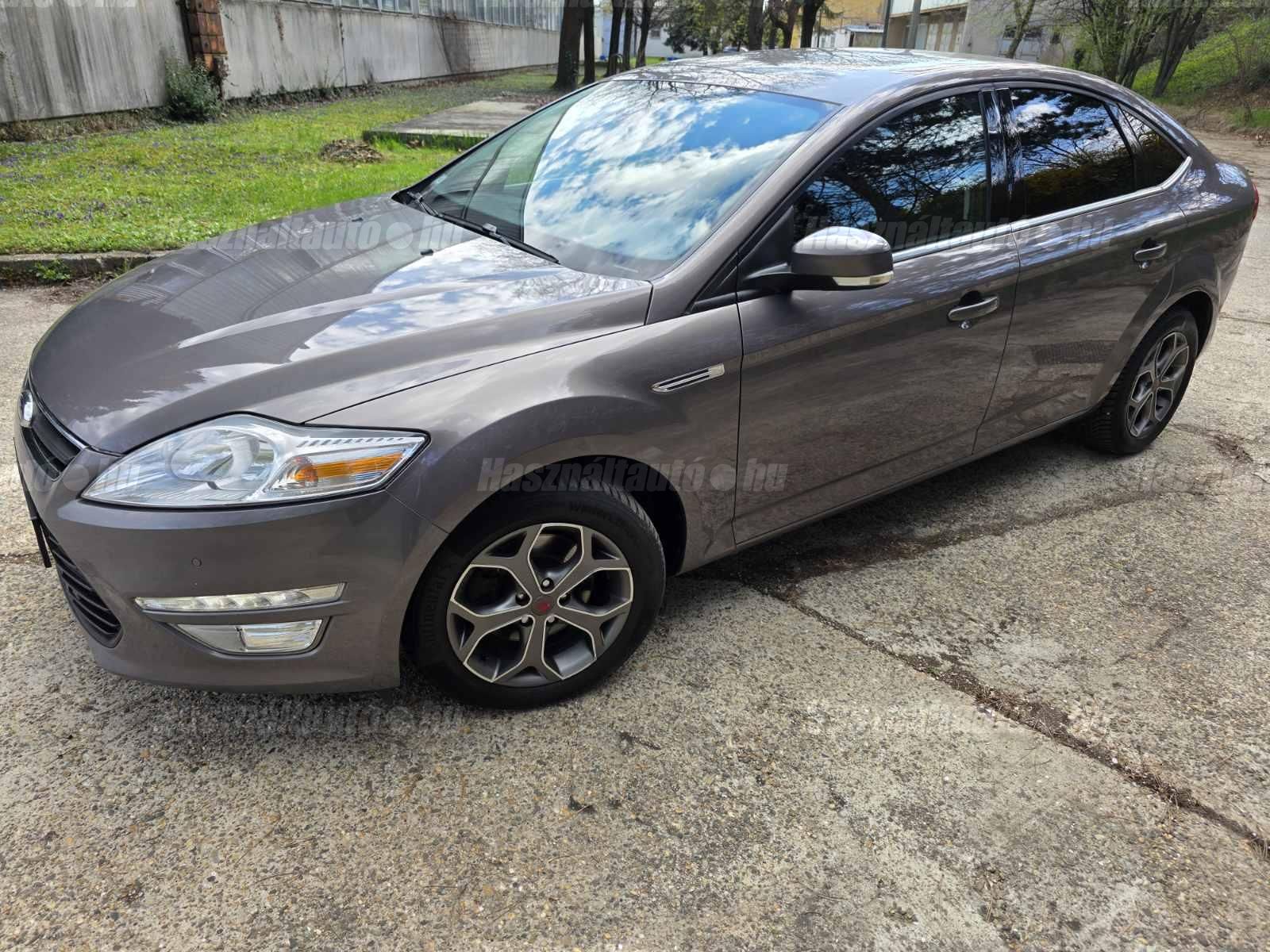FORD MONDEO 2012/9 - 1