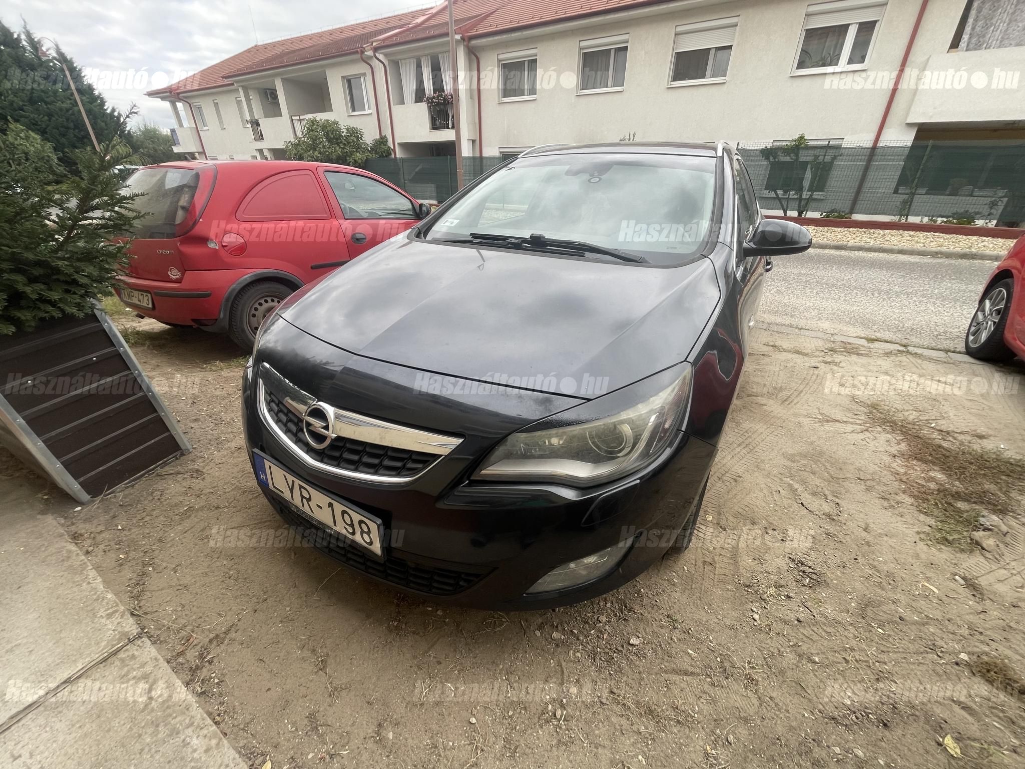OPEL ASTRA J 2011/12 - 1