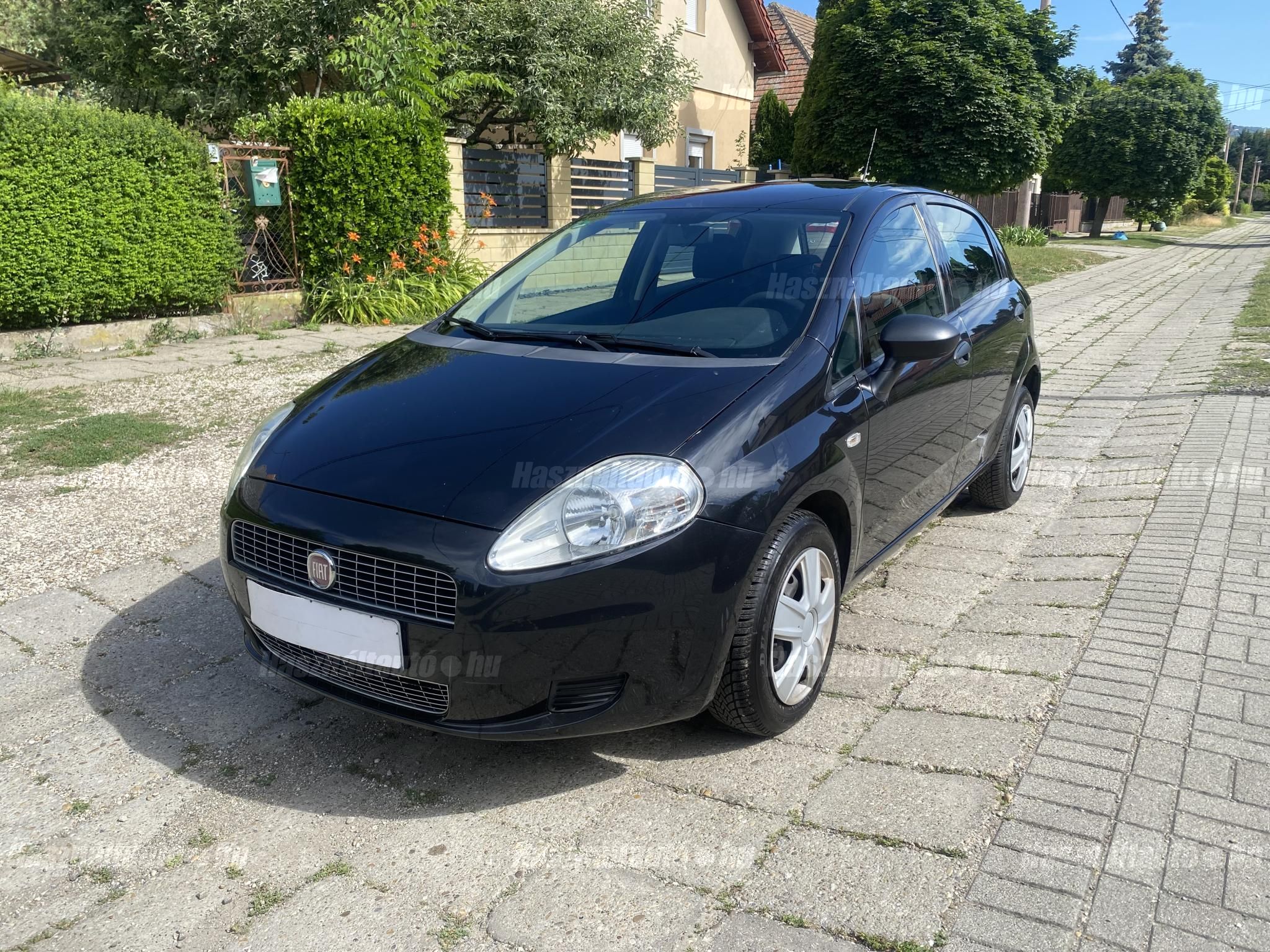 FIAT PUNTO 2010/6 - 1