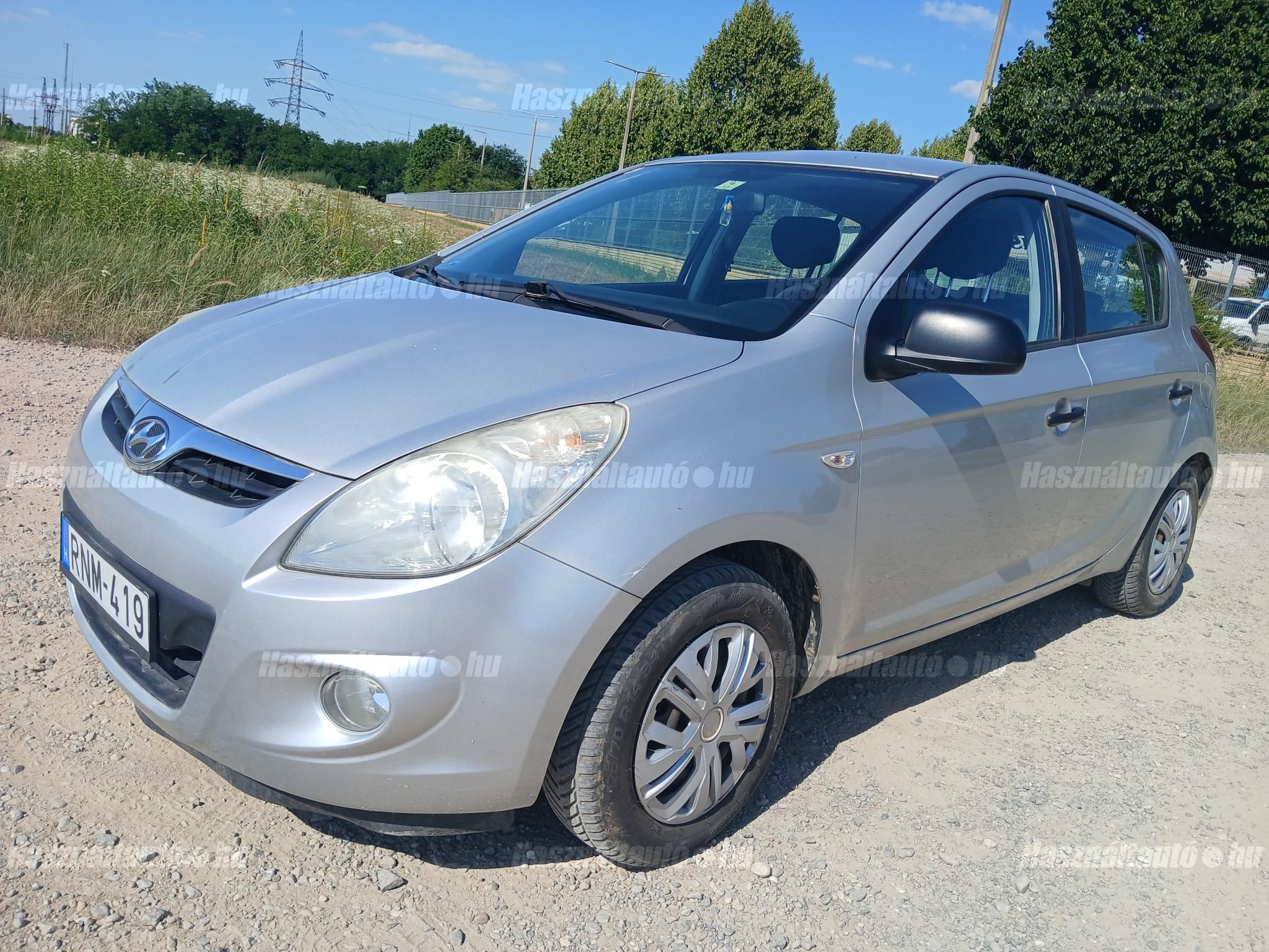 HYUNDAI I20 2011 - 1