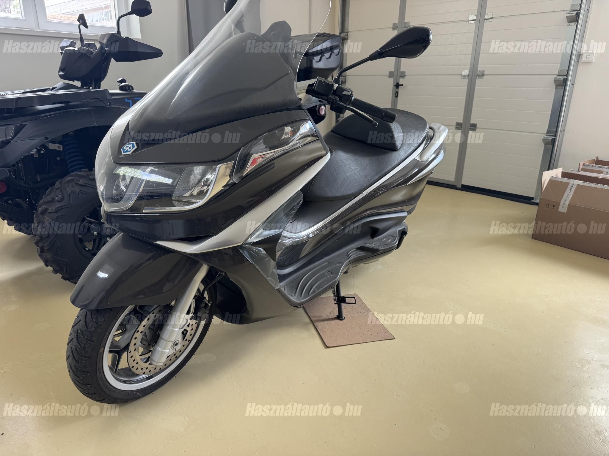 PIAGGIO X 10 350 2012/7 - 1