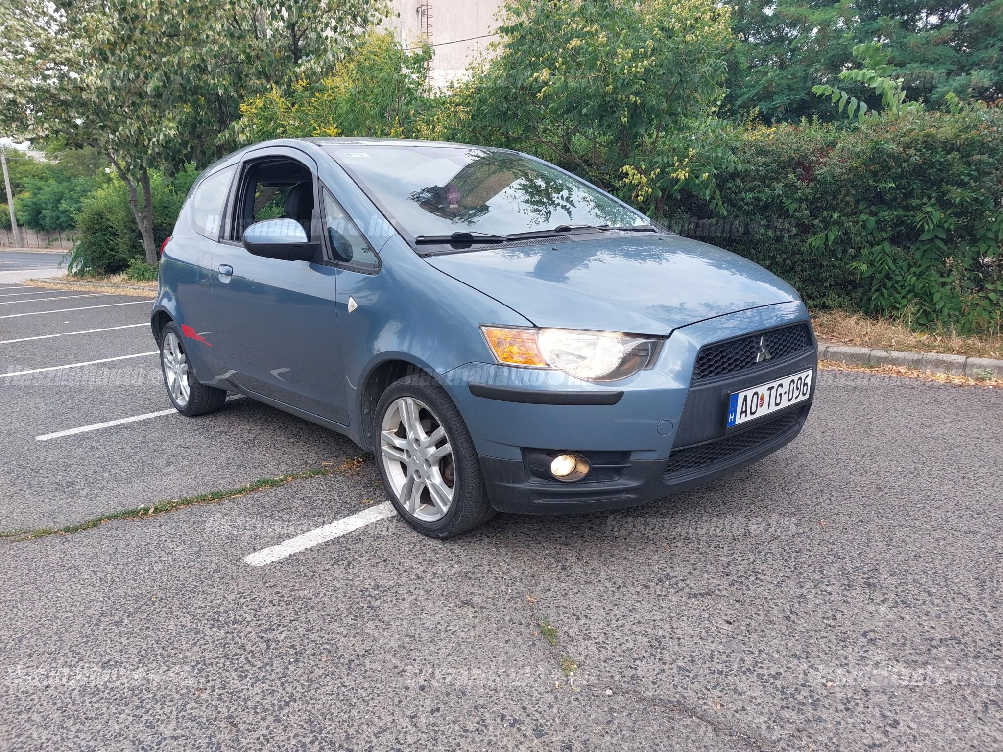 MITSUBISHI COLT 2010/6 - 1