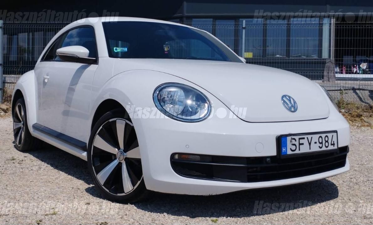 VOLKSWAGEN BEETLE 2012 - 1