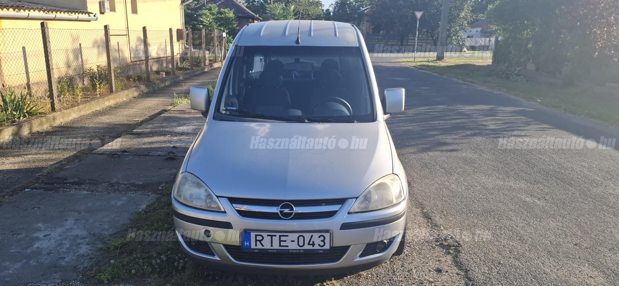 OPEL CORSA COMBO 2009/10 - 1