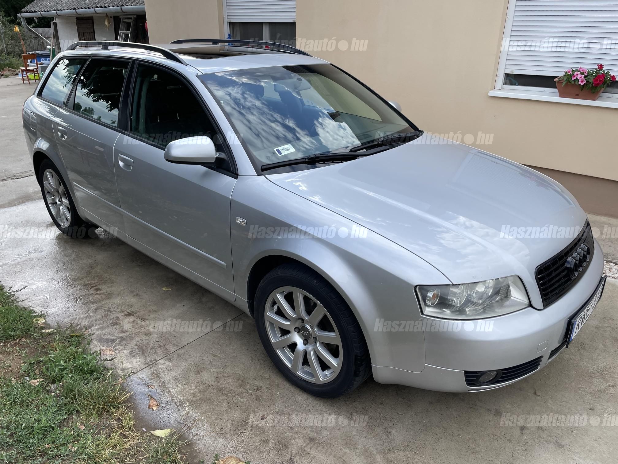 AUDI A4 2004/8 - 1