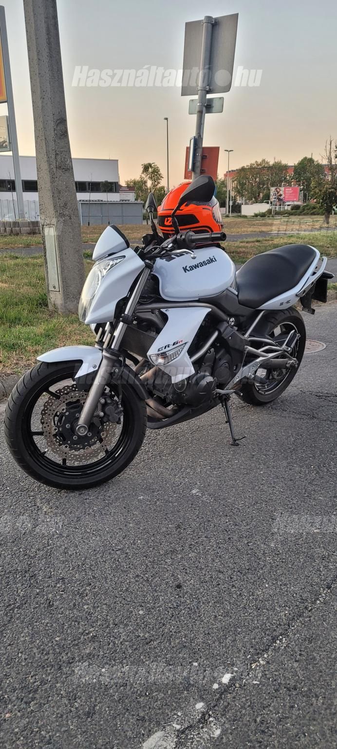 KAWASAKI ER-6N 2009 - 1