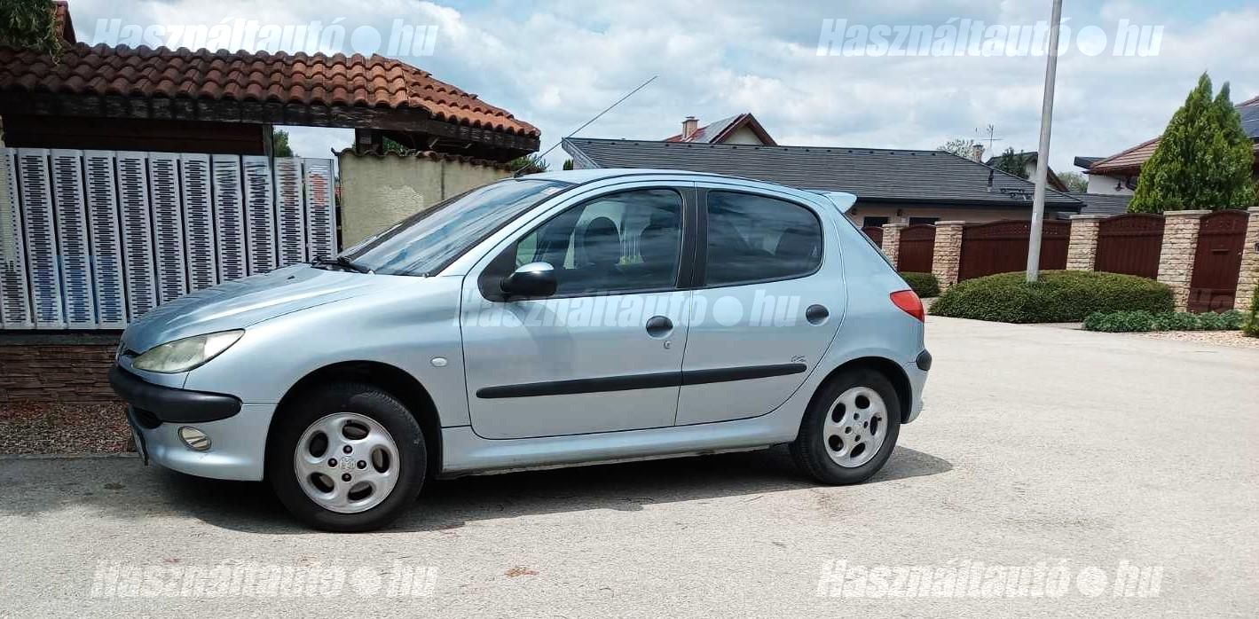 PEUGEOT 206 2003 - 1