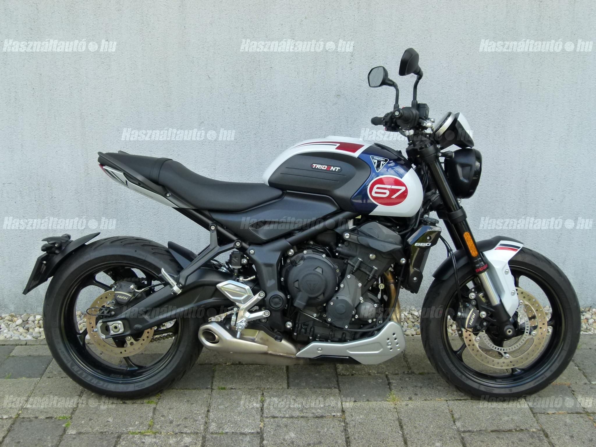 TRIUMPH TRIDENT 2024/10 - 1