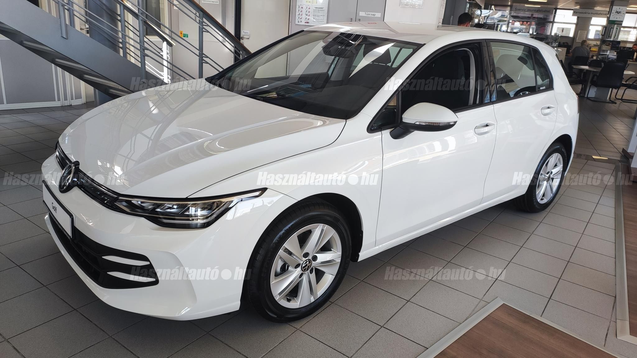 VOLKSWAGEN GOLF VIII 2026 - 1
