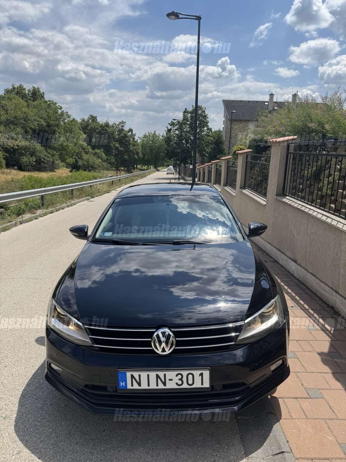 VOLKSWAGEN JETTA 2015/10 - 1