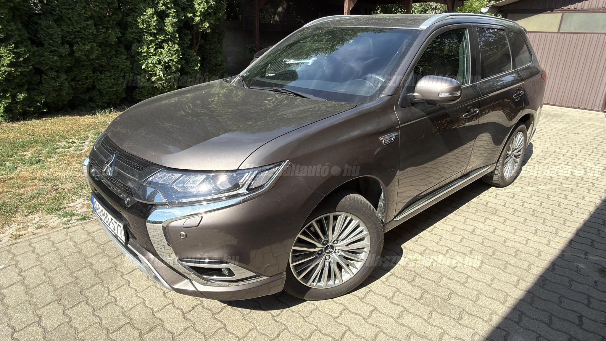 MITSUBISHI OUTLANDER 2020/10 - 1