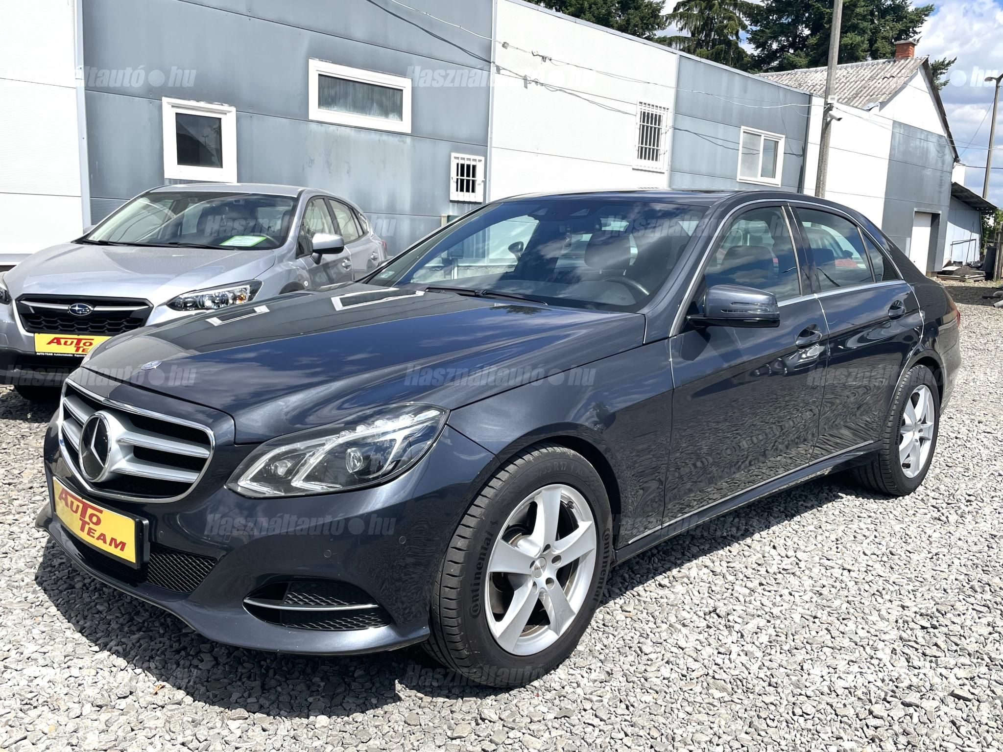 MERCEDES-BENZ E 300 2013/7 - 1