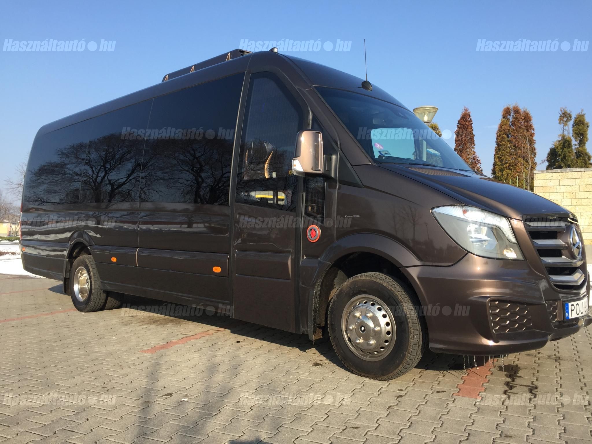 MERCEDES-BENZ 2018/2 - 1