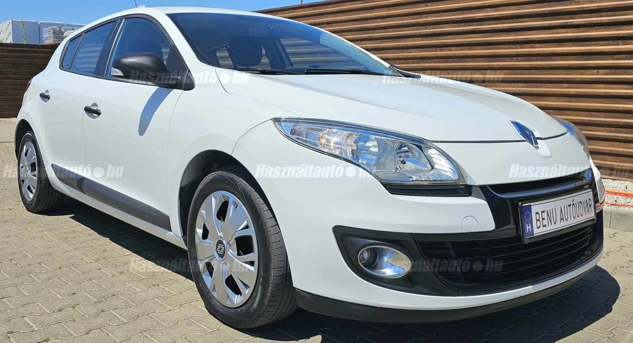 RENAULT MEGANE 2012/6 - 1
