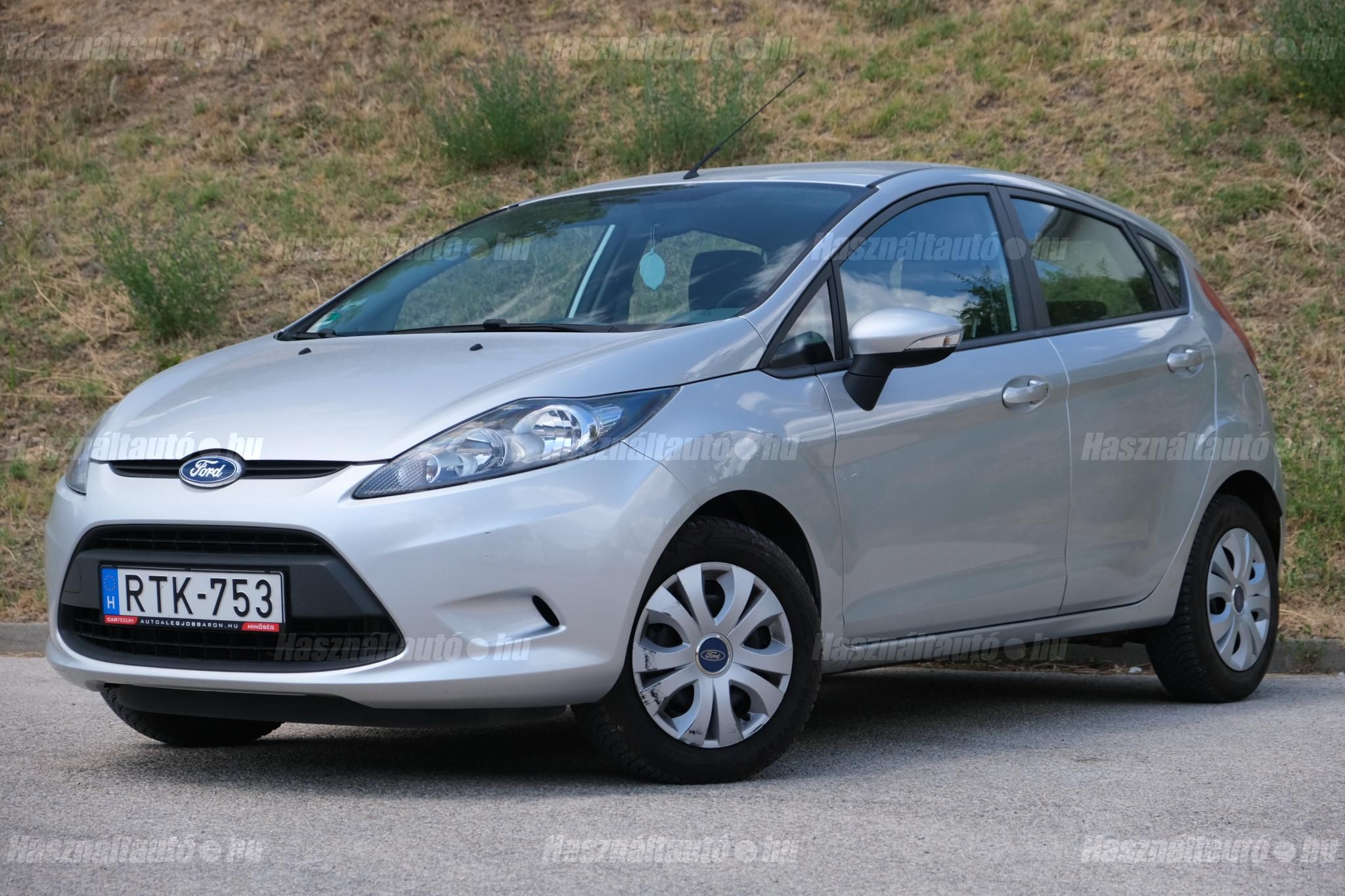FORD FIESTA 2010/6 - 1
