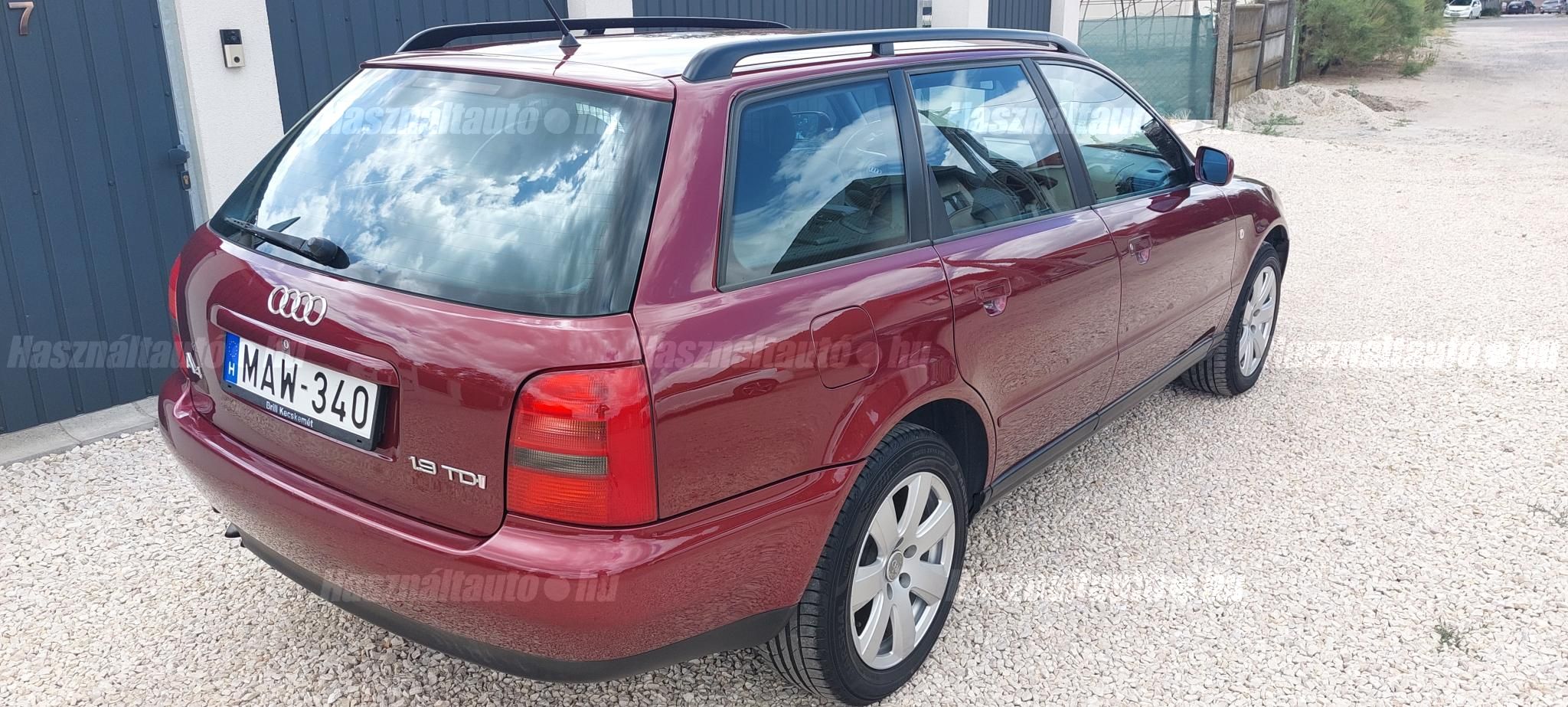AUDI A4 1998/12 - 1