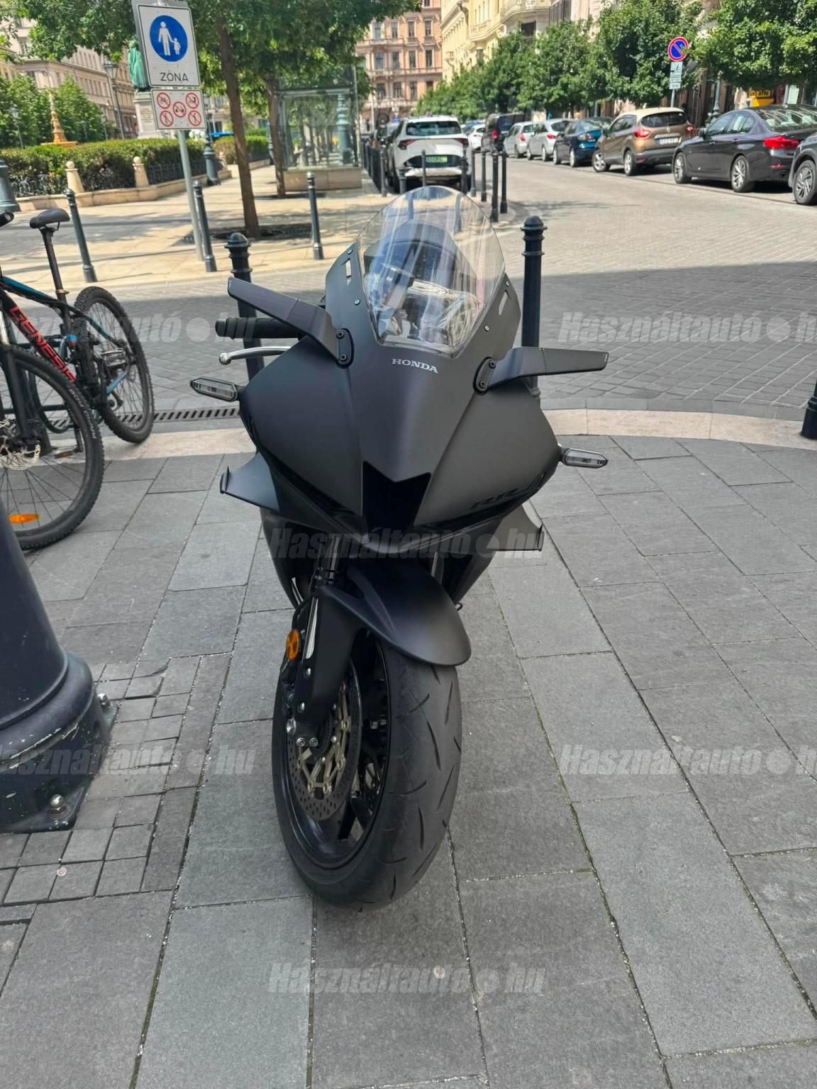 HONDA CBR 600 RR 2024 - 1
