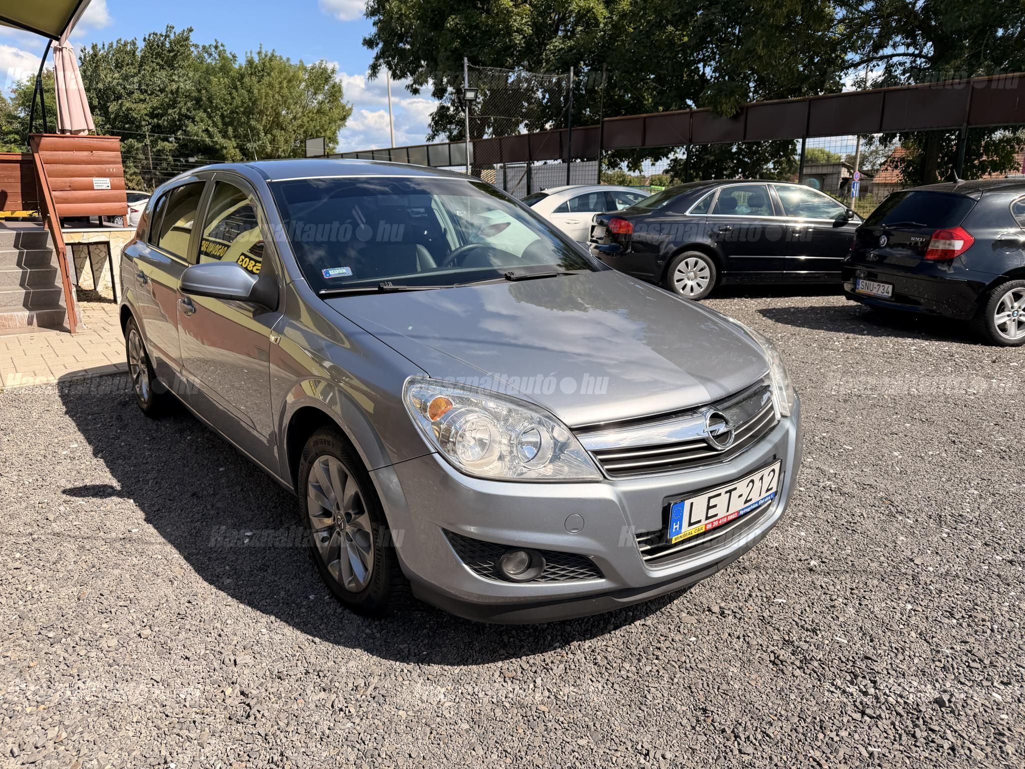 OPEL ASTRA H 2008 - 1
