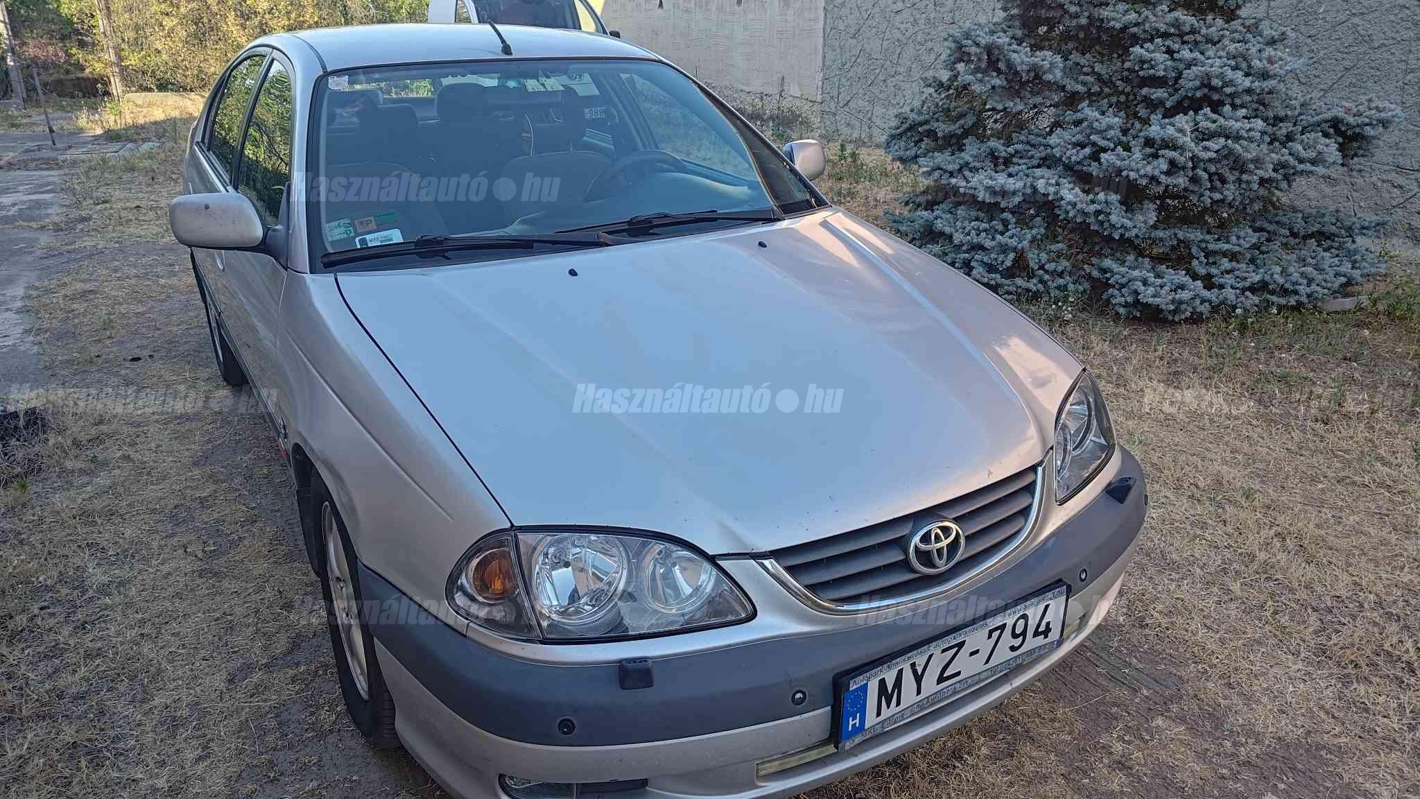 TOYOTA AVENSIS 2001/2 - 1