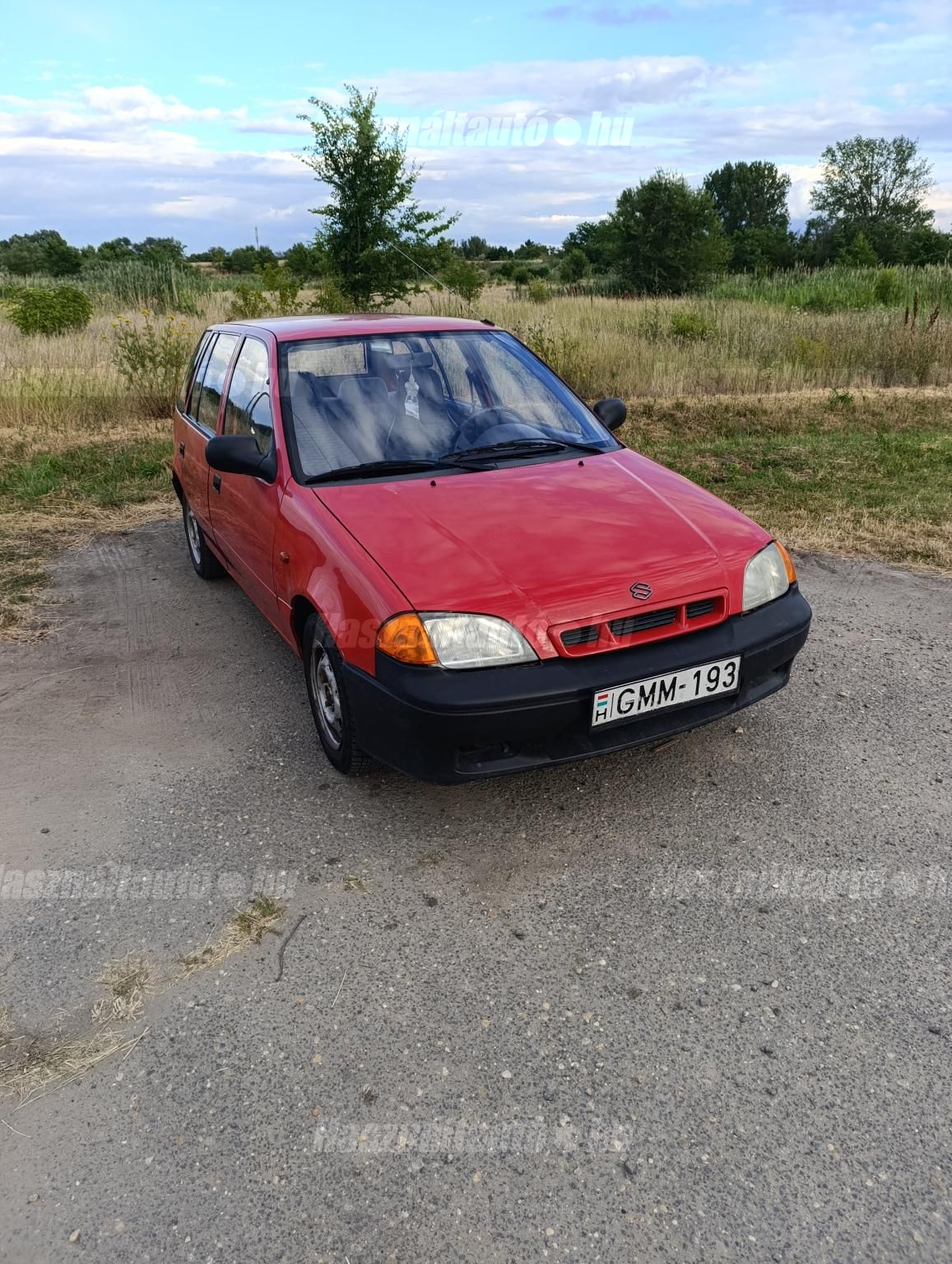 SUZUKI SWIFT 1998/9 - 1