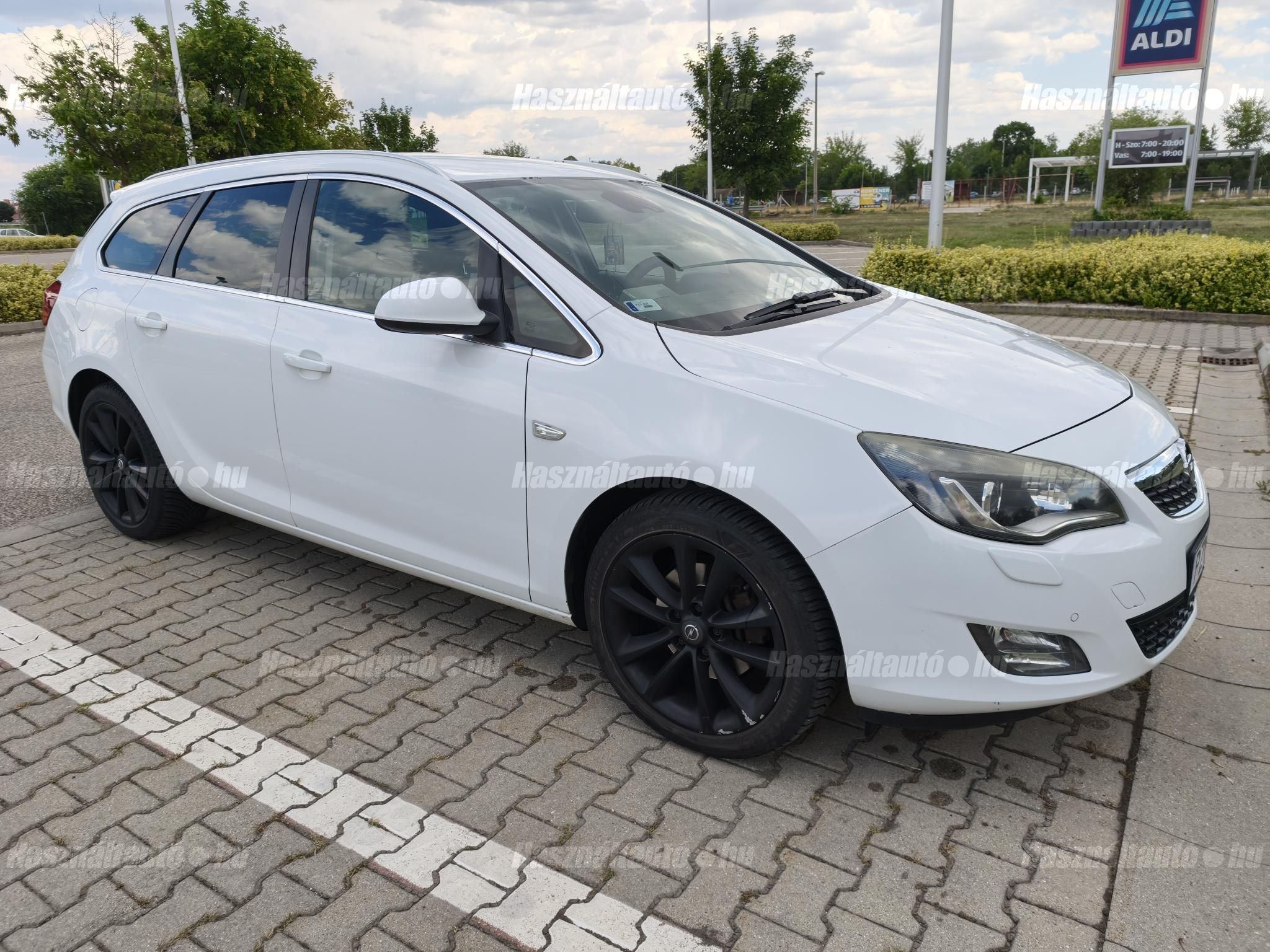 OPEL ASTRA J 2011/12 - 1