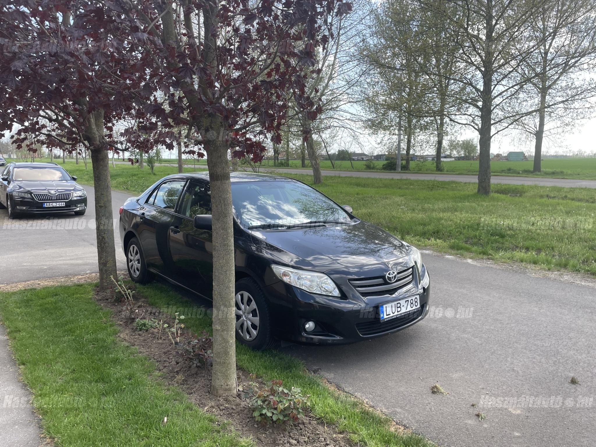 TOYOTA COROLLA 2010/9 - 1