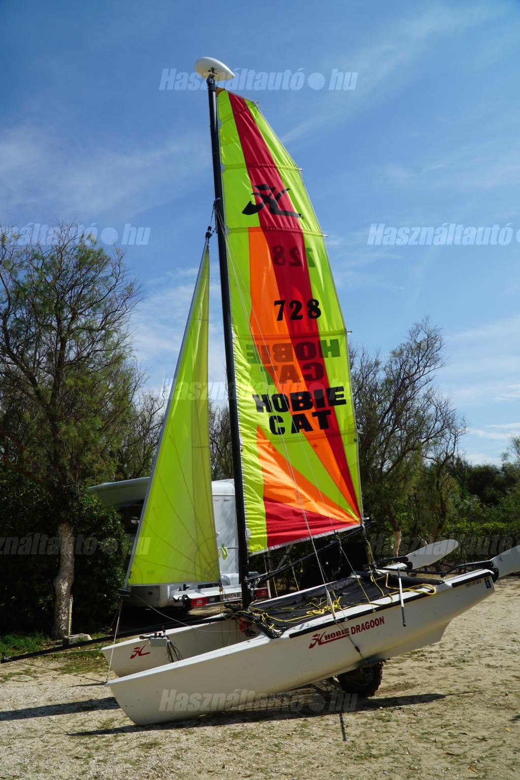 Hobie Cat Dragoon (korábbi cat, azonos az árult cattel)